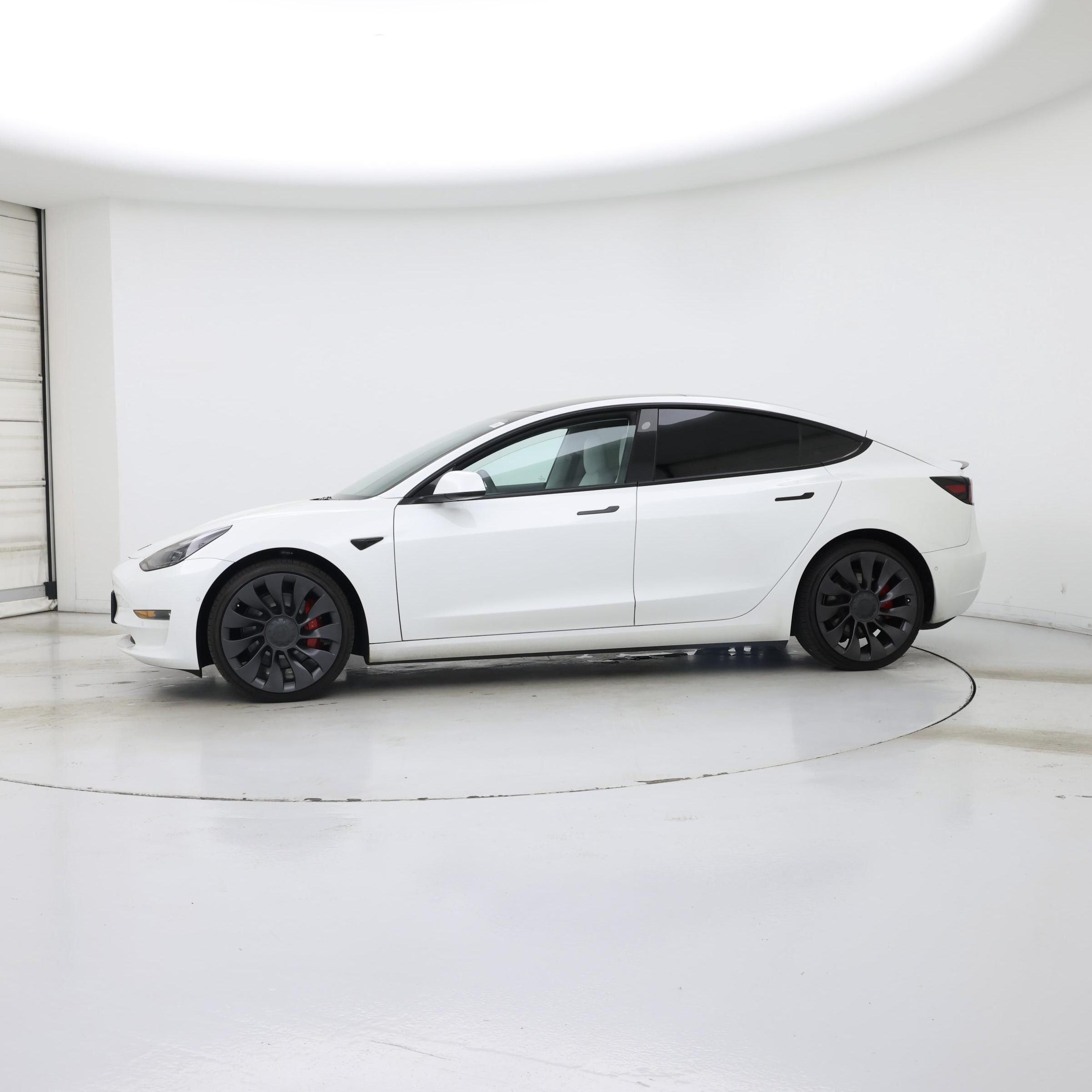 Thumbnail: 2022 Tesla Model 3 - 3