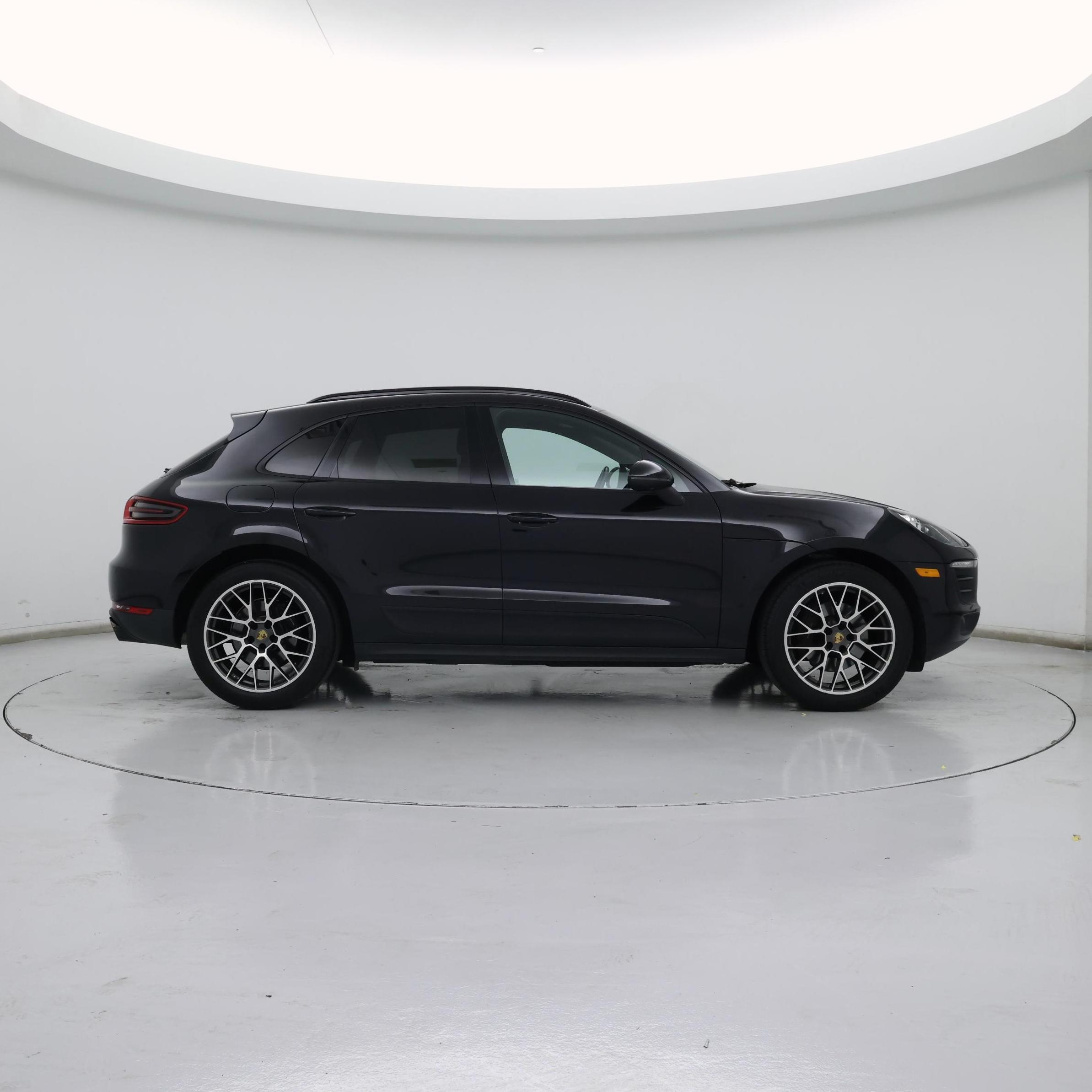 Thumbnail: 2018 Porsche Macan - 7