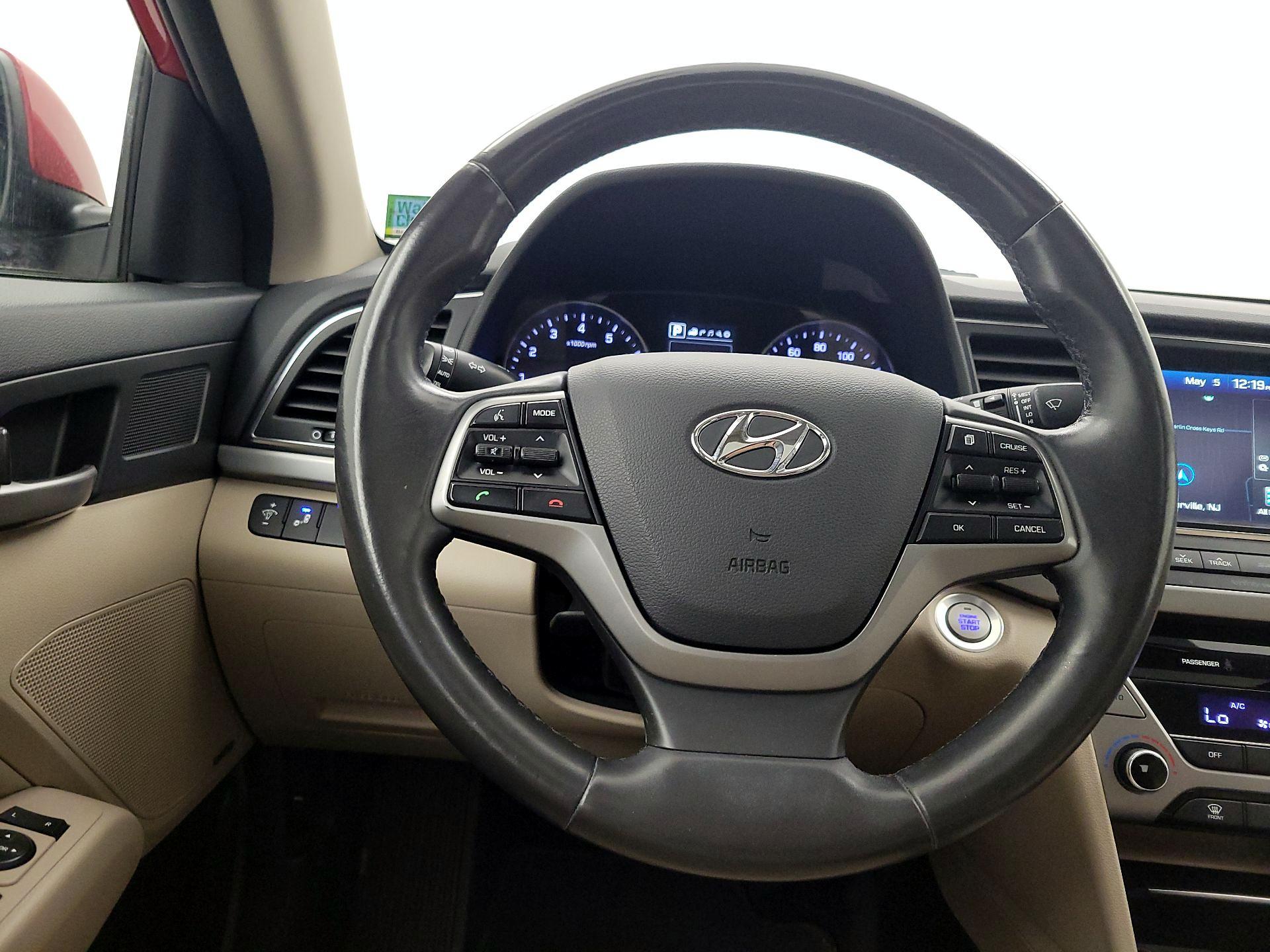 Thumbnail: 2017 Hyundai Elantra - 10