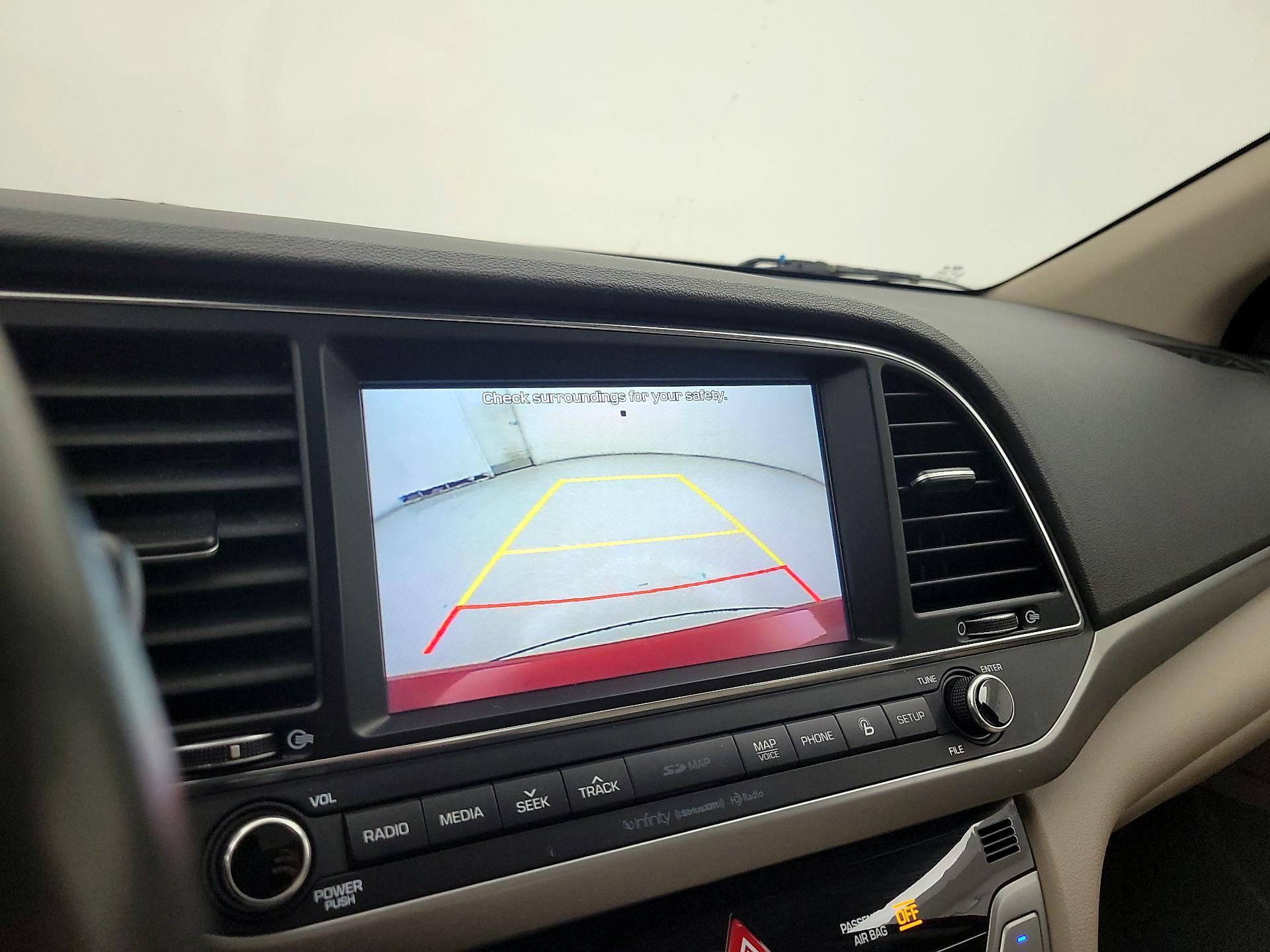 Thumbnail: 2017 Hyundai Elantra - 15