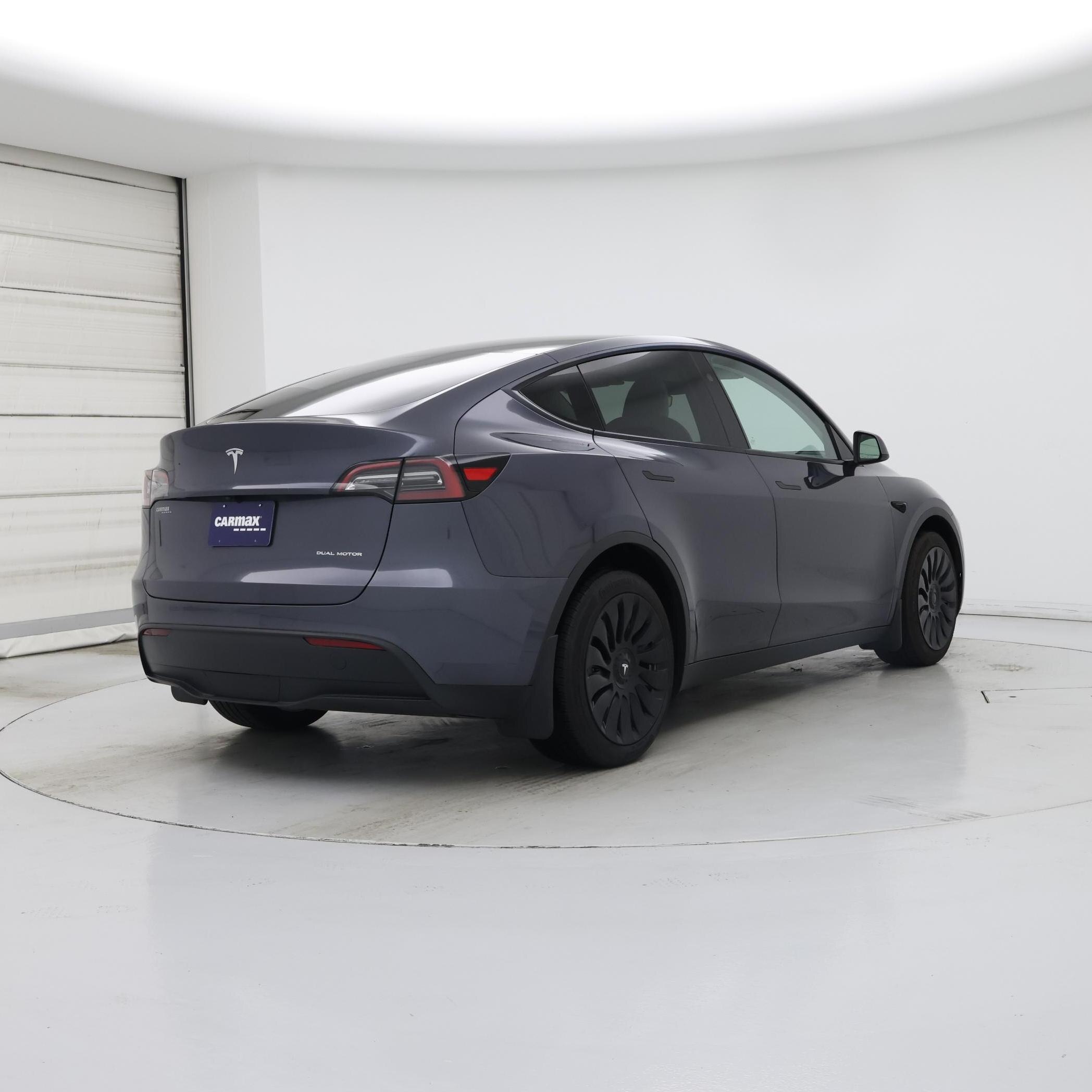 Thumbnail: 2023 Tesla Model Y - 8