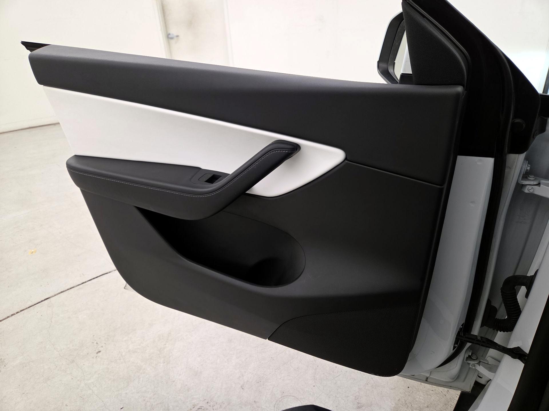 Thumbnail: 2021 Tesla Model Y - 12