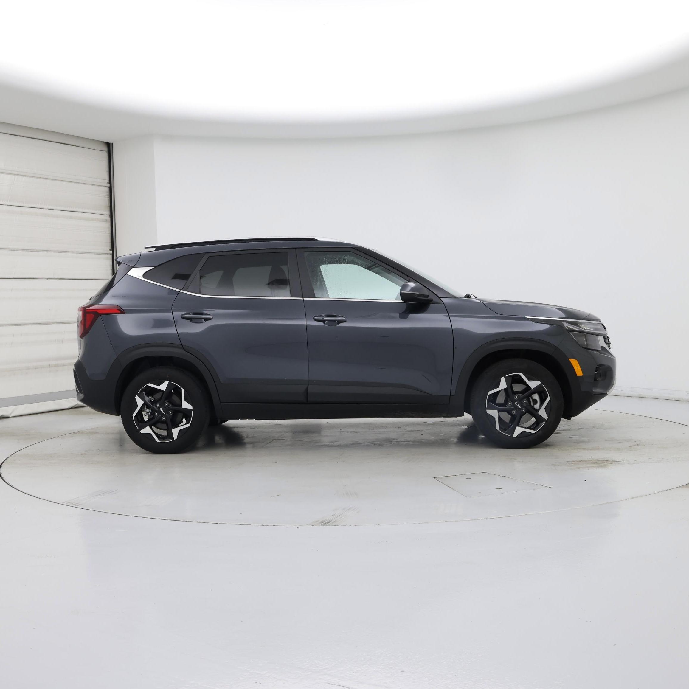Thumbnail: 2024 Kia Seltos - 7