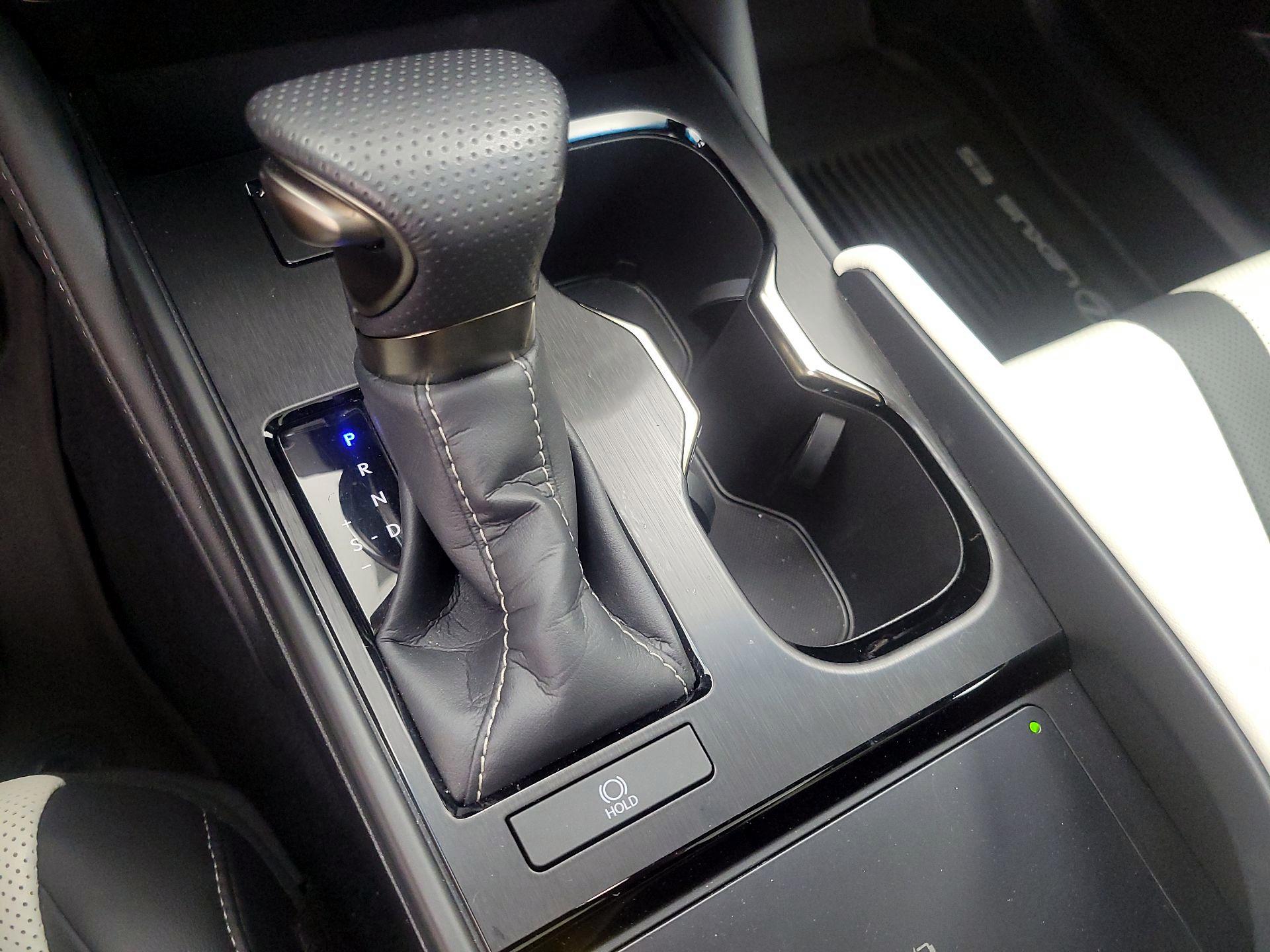Thumbnail: 2025 Lexus ES - 17