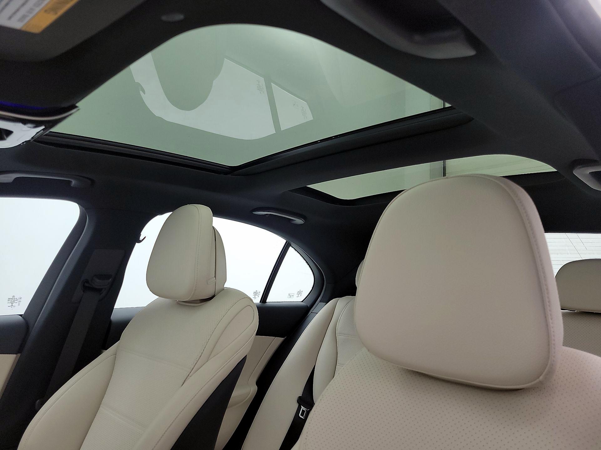 Thumbnail: 2022 Mercedes-Benz C-Class - 19