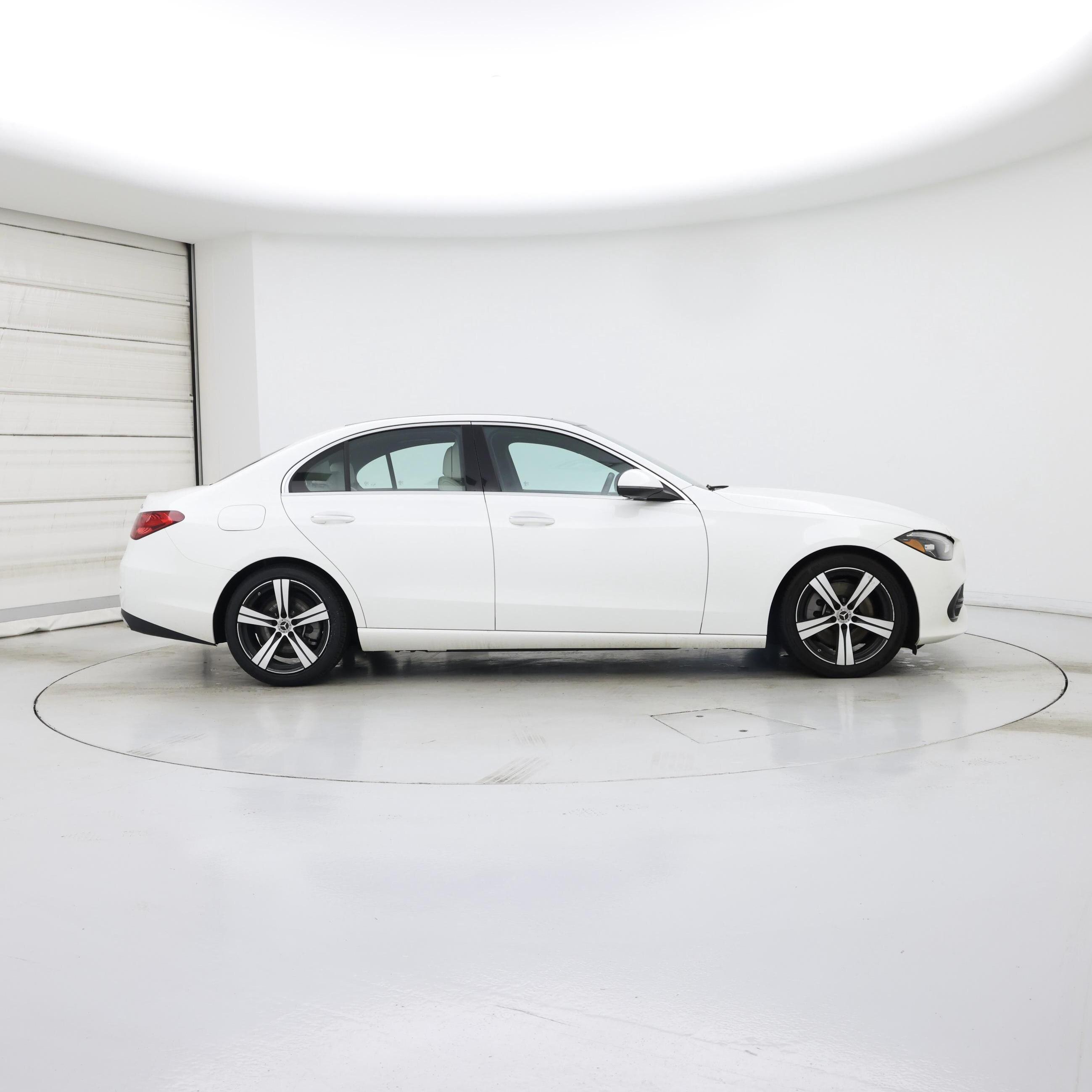 Thumbnail: 2022 Mercedes-Benz C-Class - 7
