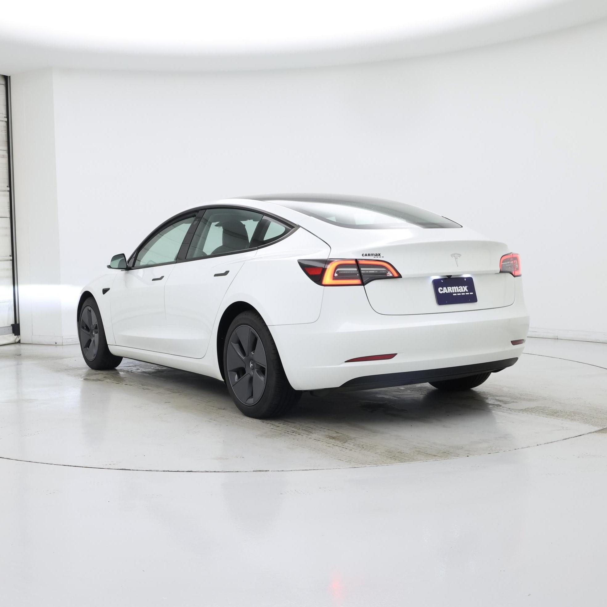 Thumbnail: 2023 Tesla Model 3 - 2
