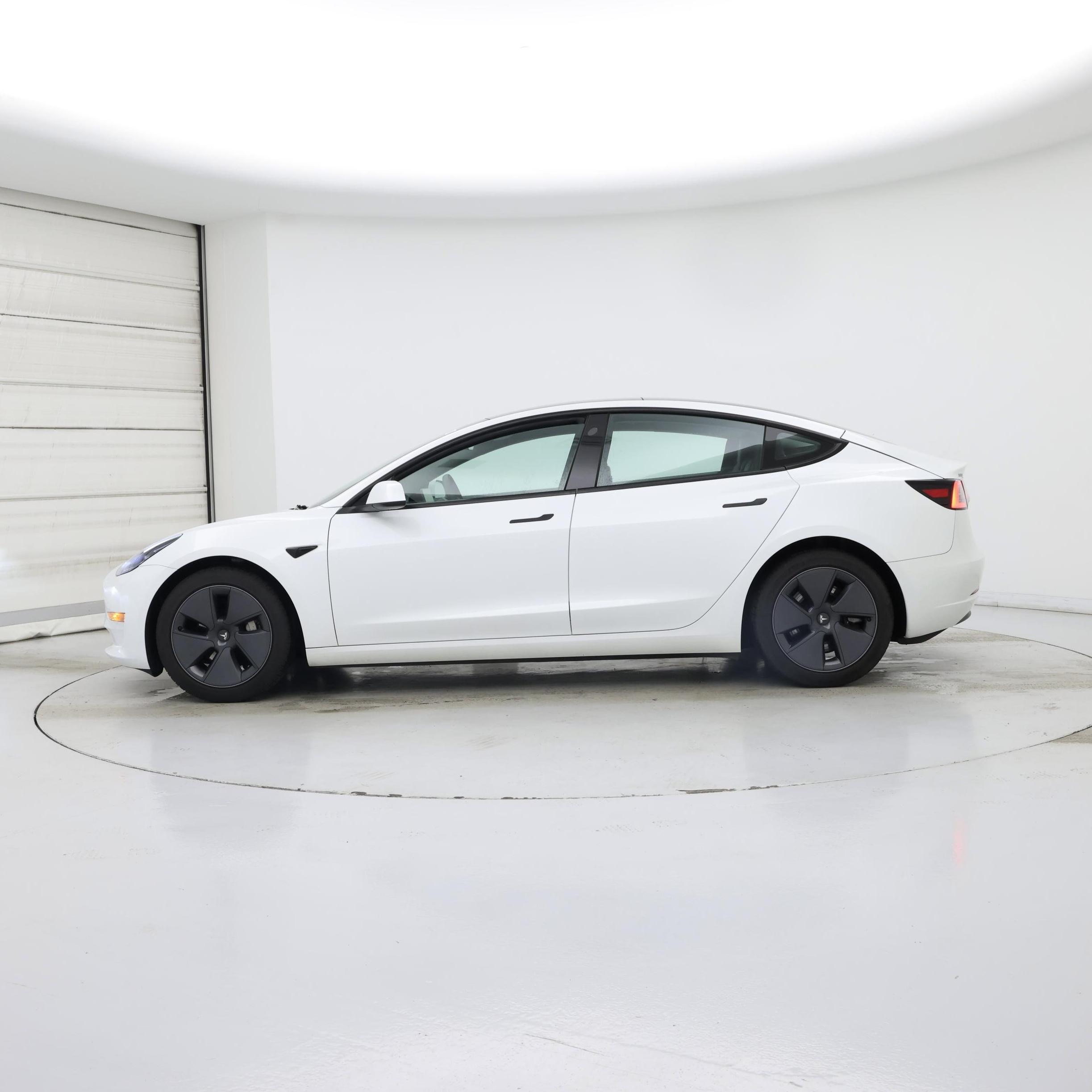 Thumbnail: 2023 Tesla Model 3 - 3