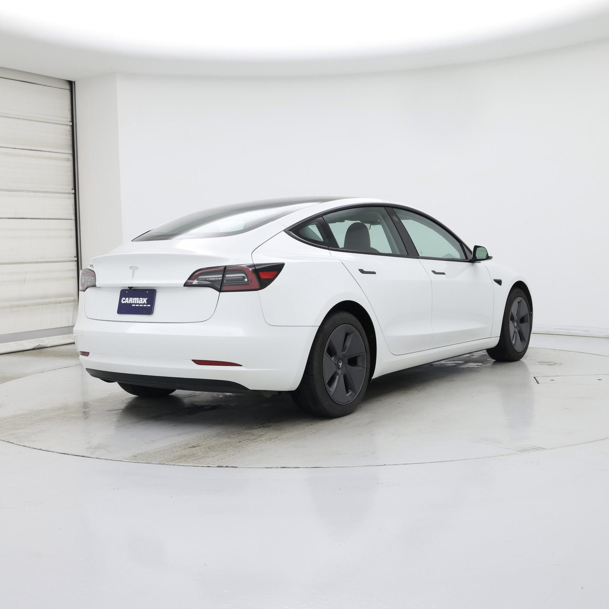 Thumbnail: 2023 Tesla Model 3 - 8