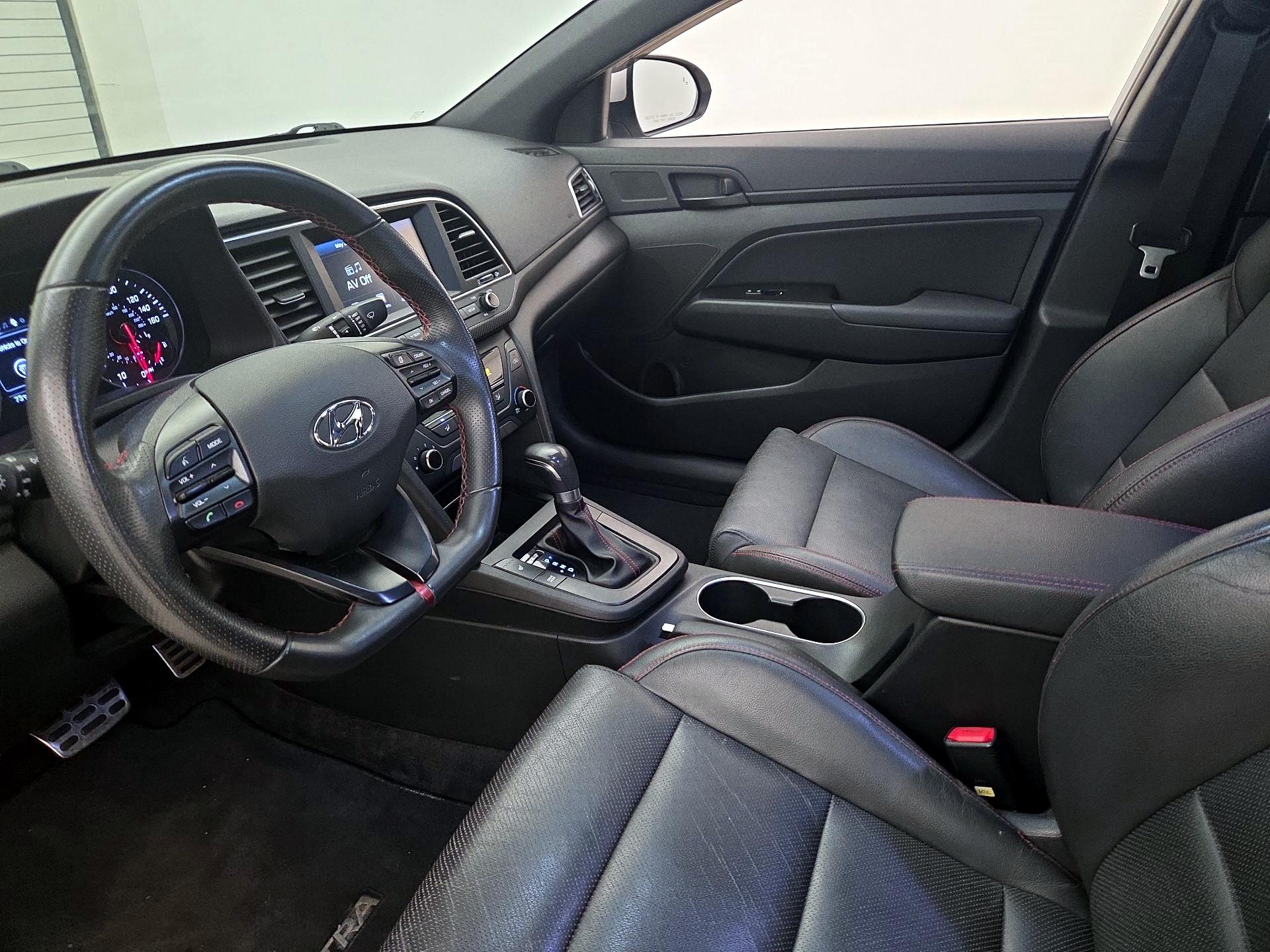 Thumbnail: 2018 Hyundai Elantra - 11