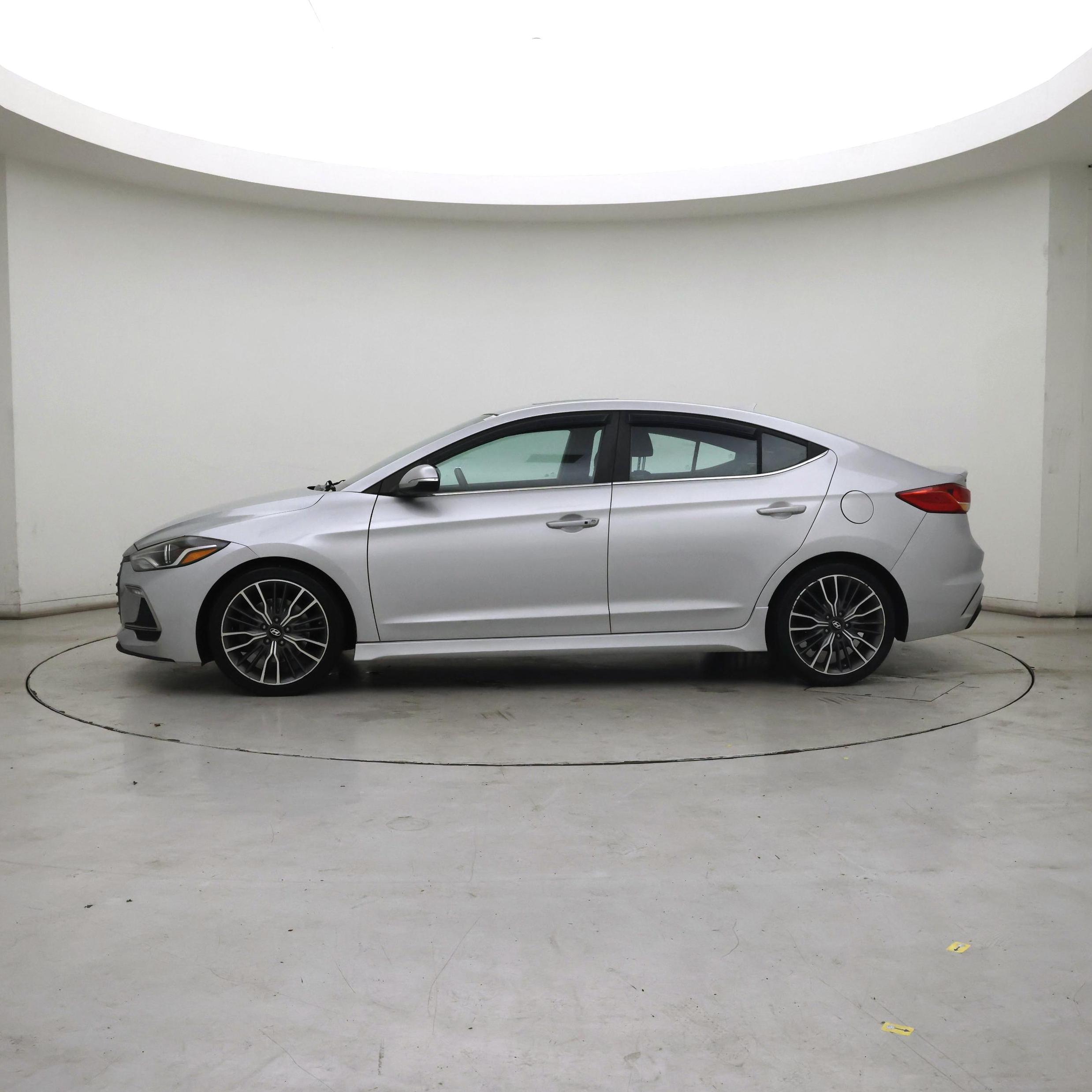 Thumbnail: 2018 Hyundai Elantra - 3