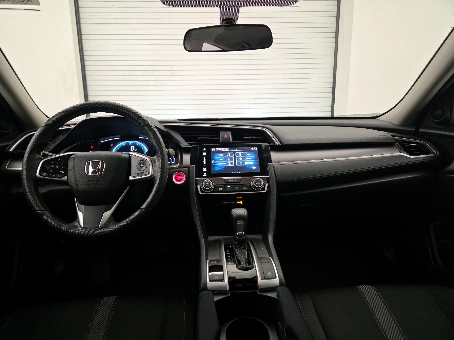 Thumbnail: 2017 Honda Civic - 9