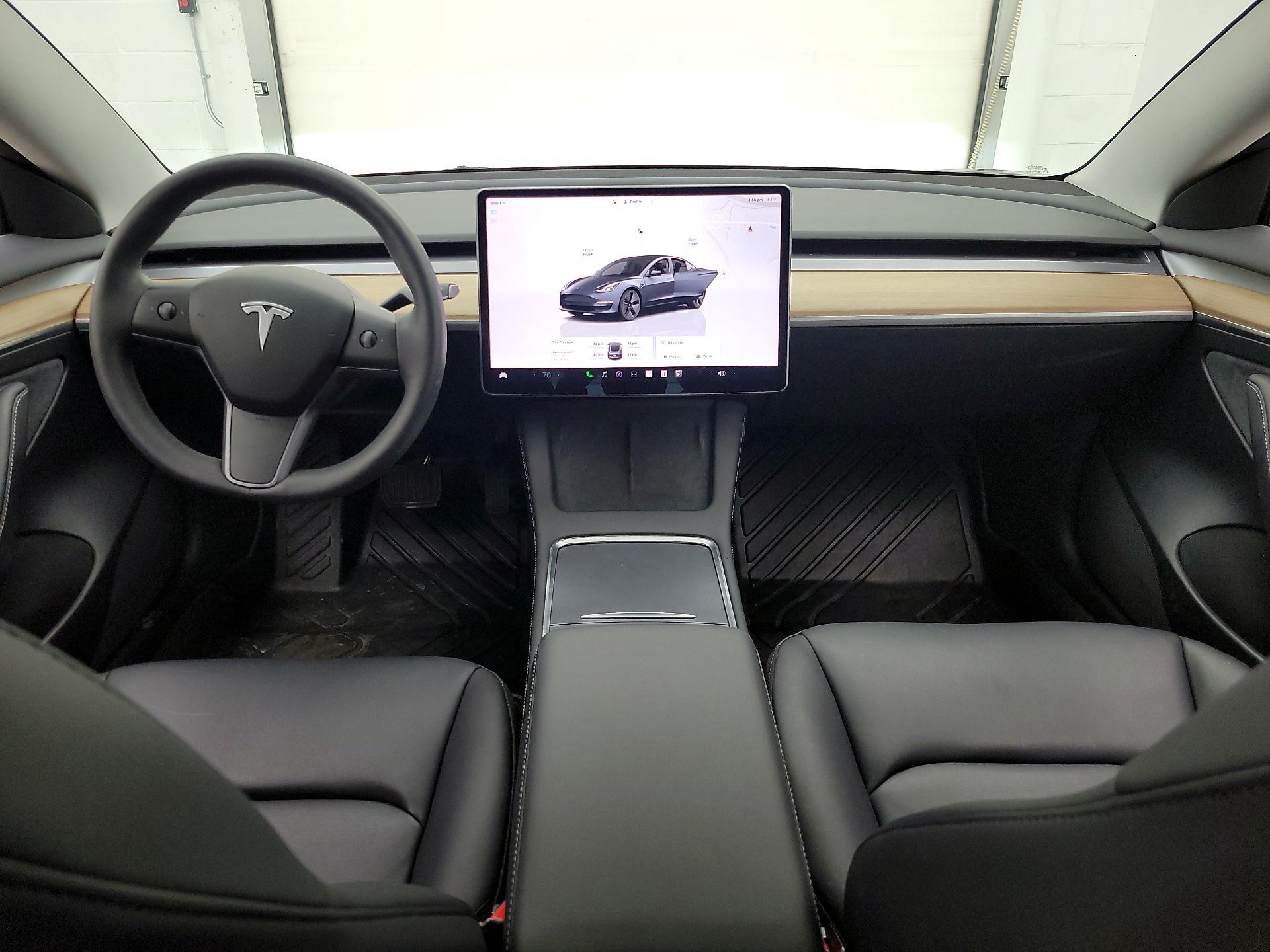 Thumbnail: 2023 Tesla Model 3 - 9