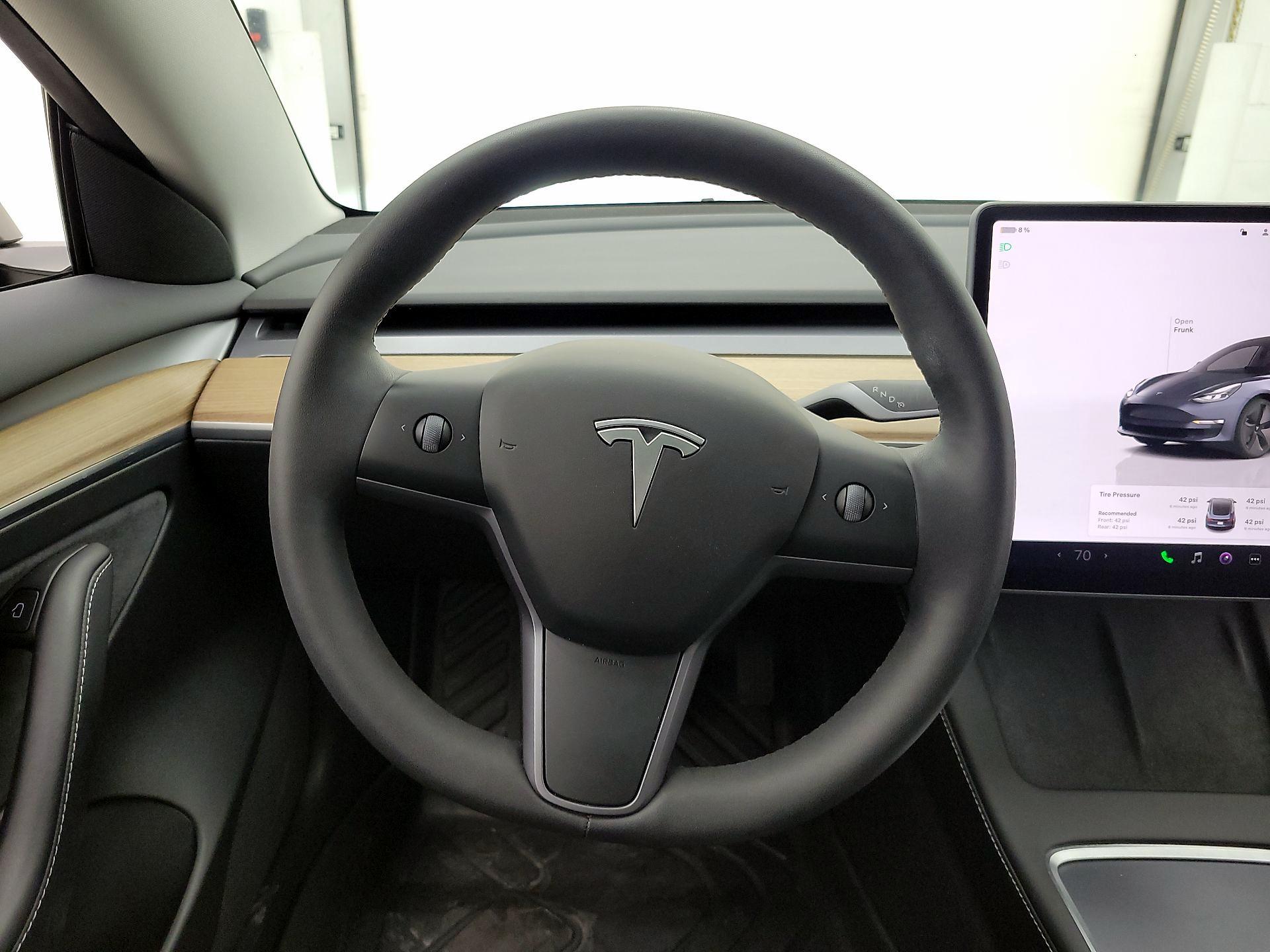 Thumbnail: 2023 Tesla Model 3 - 10