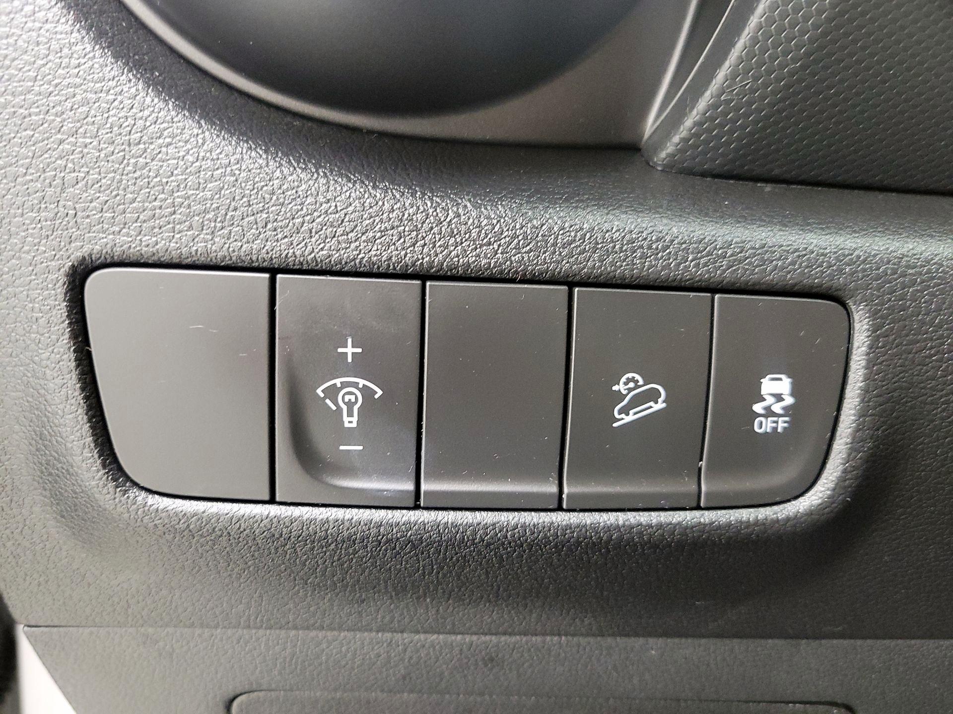 Thumbnail: 2023 Hyundai Kona - 13