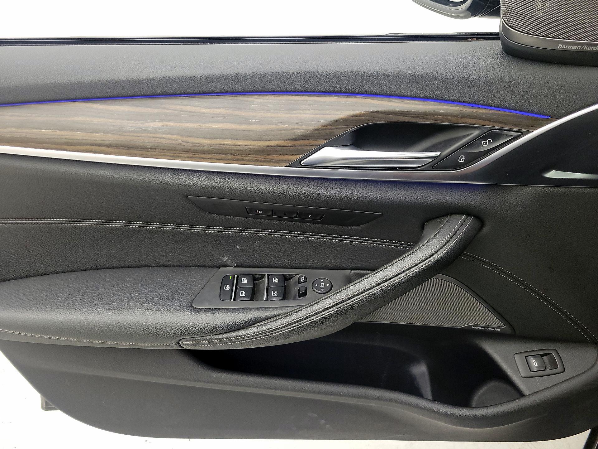 Thumbnail: 2019 BMW 5 Series - 12