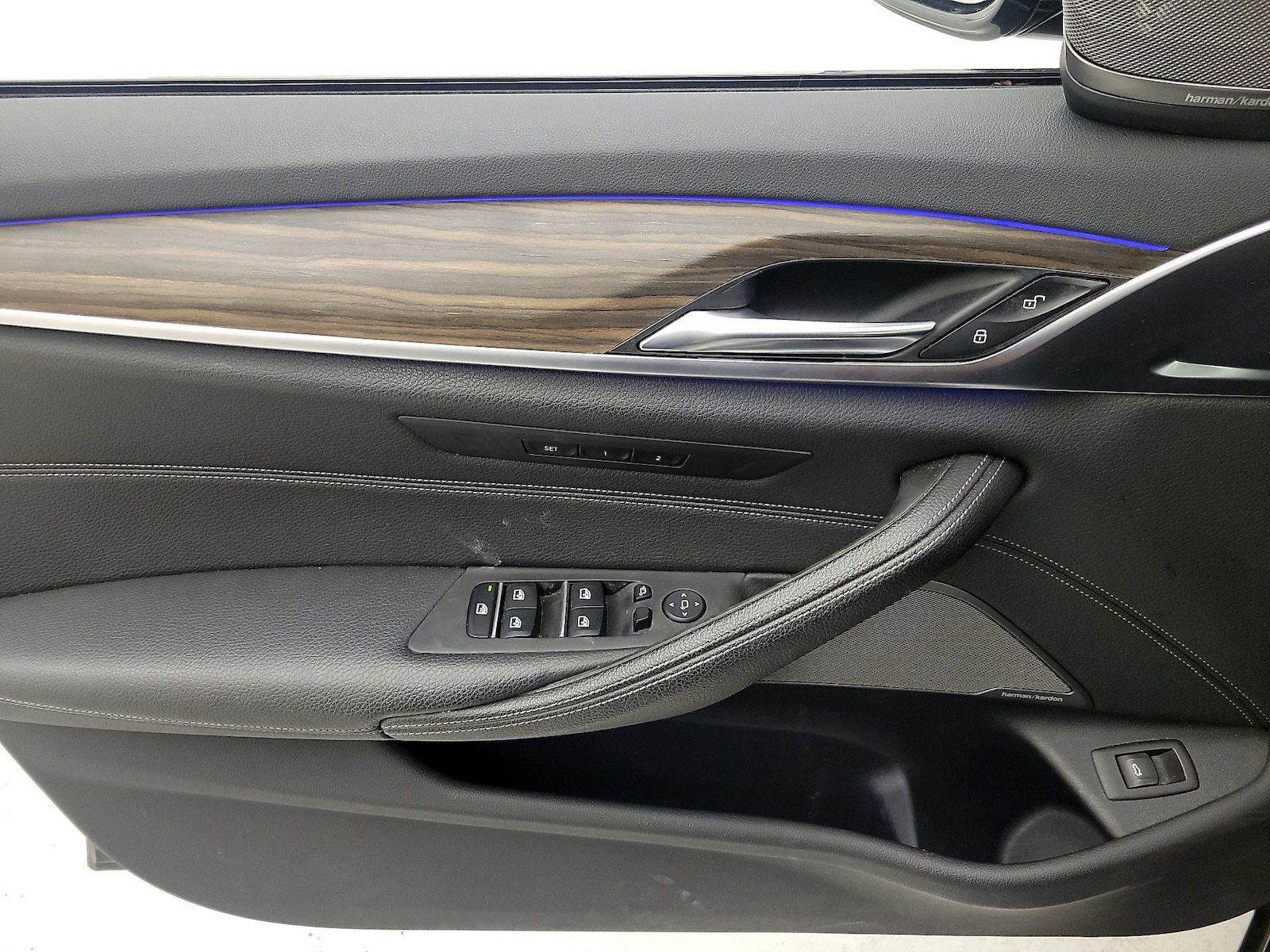 2019 BMW 5 Series 530i - Photo 13