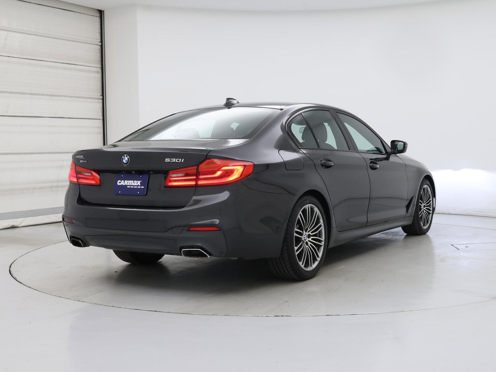 2019 BMW 5 Series 530i - Photo 9