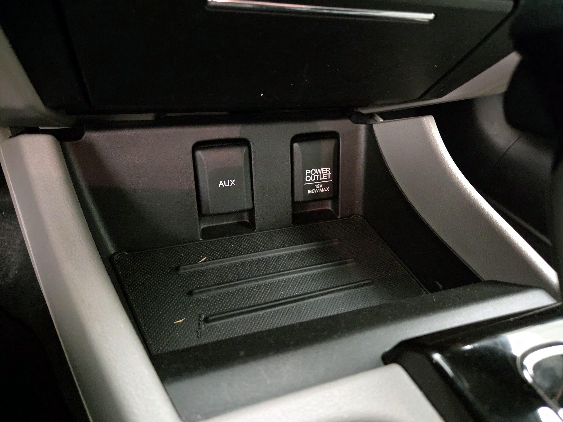 Thumbnail: 2014 Honda Civic - 18