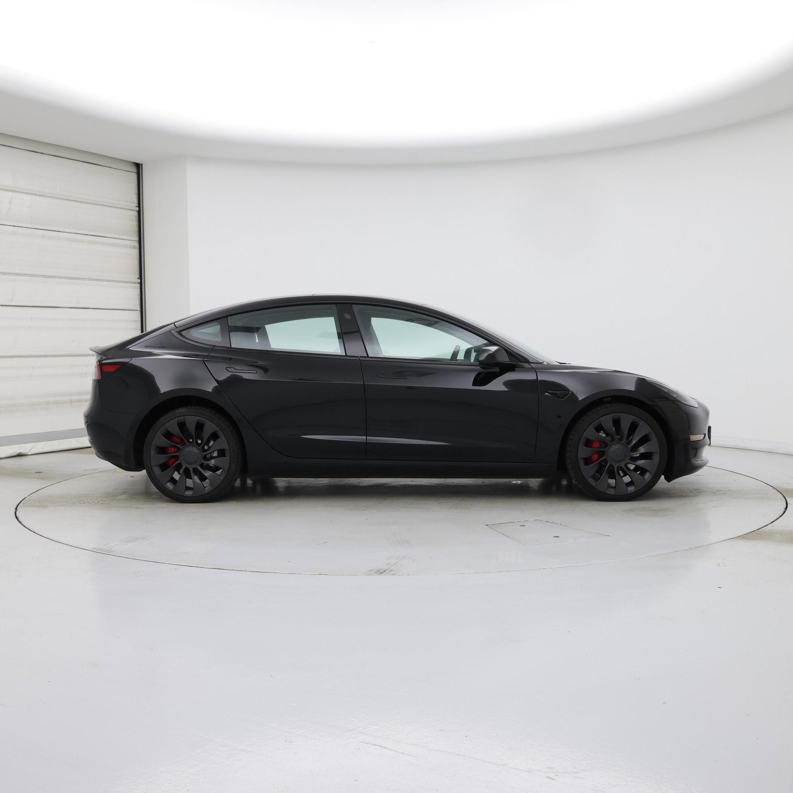 Thumbnail: 2023 Tesla Model 3 - 7