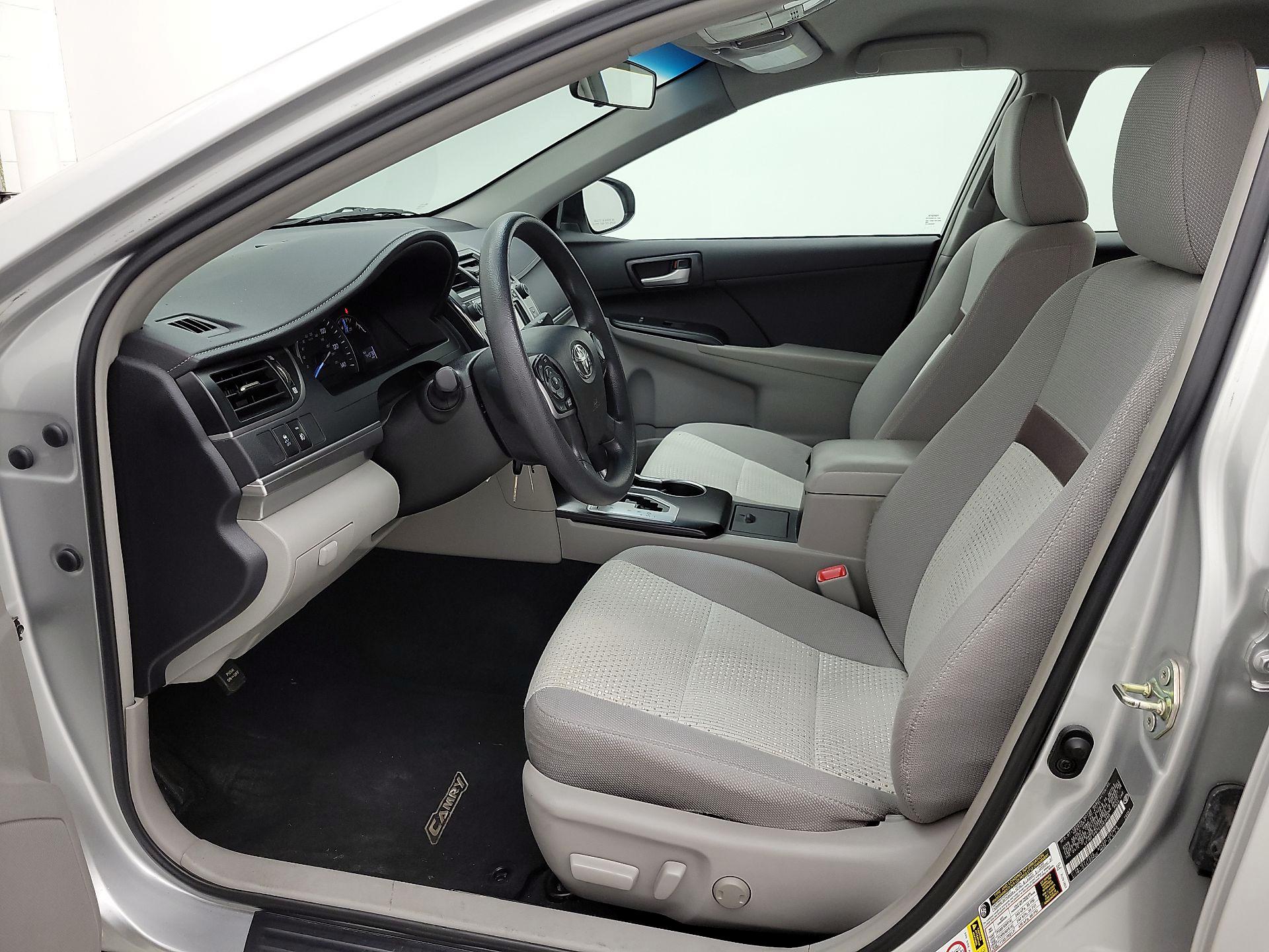 Thumbnail: 2014 Toyota Camry - 11