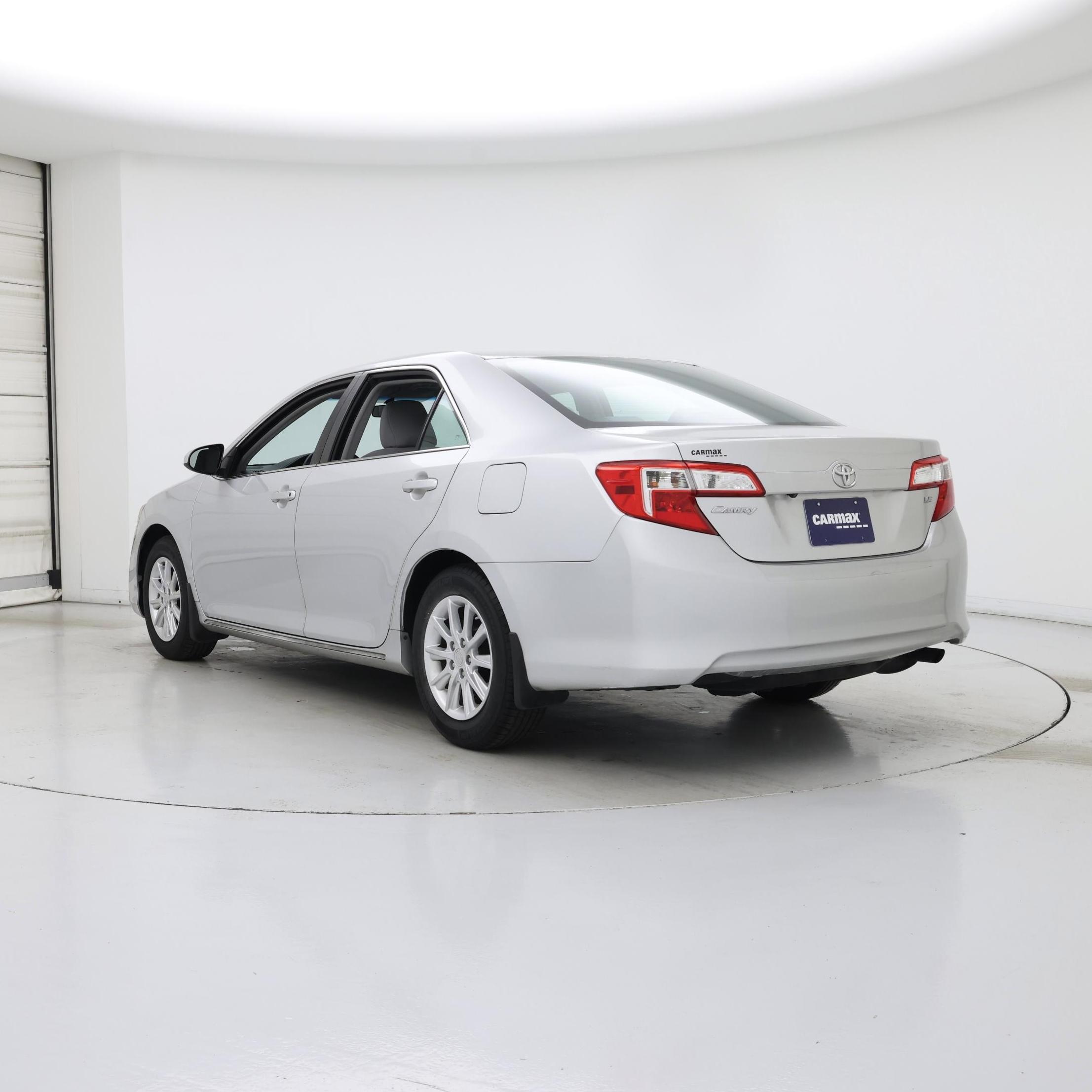 Thumbnail: 2014 Toyota Camry - 2