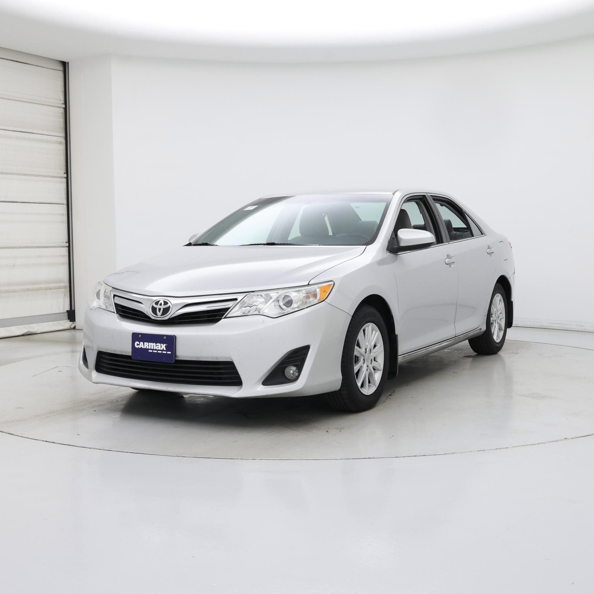 Thumbnail: 2014 Toyota Camry - 4