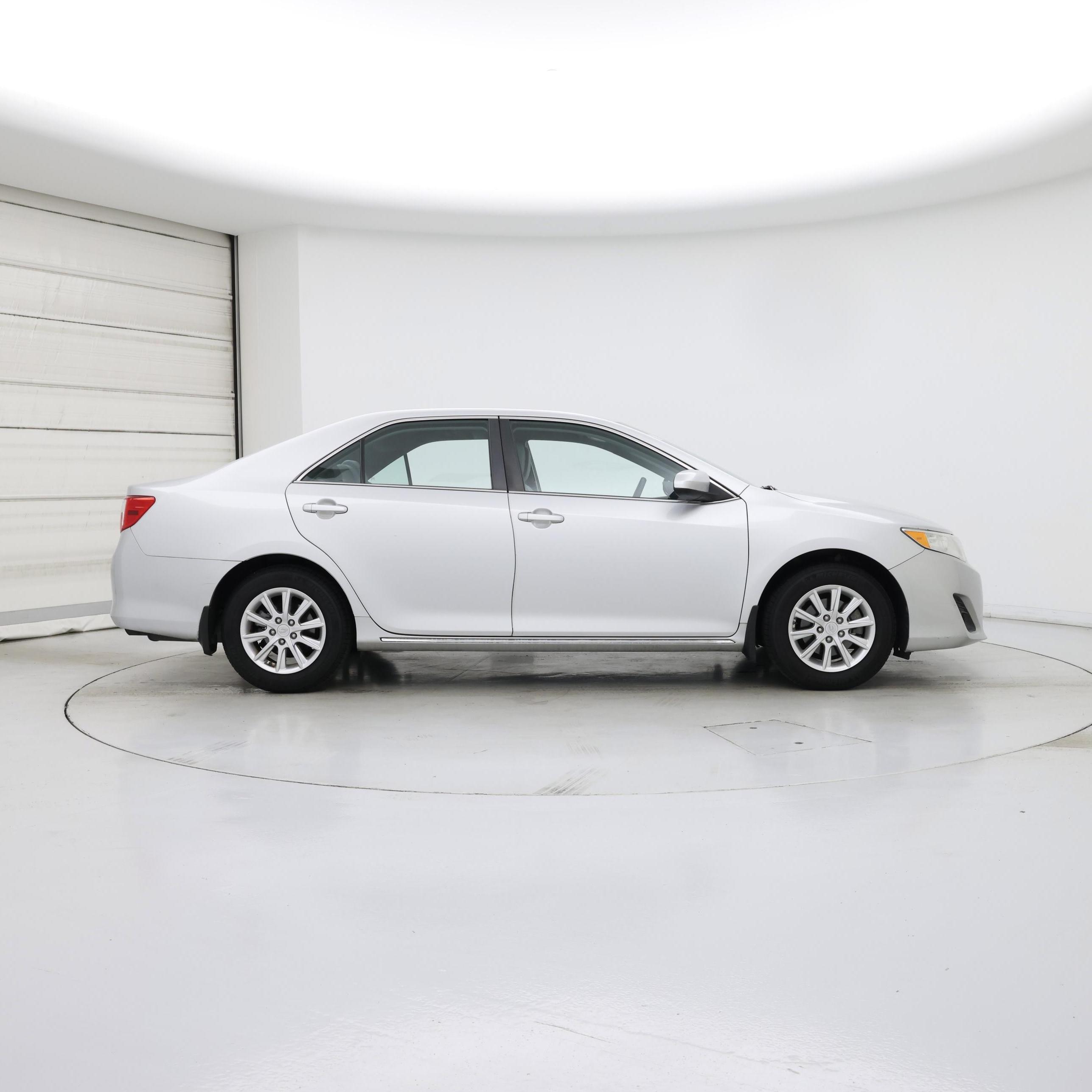 Thumbnail: 2014 Toyota Camry - 7