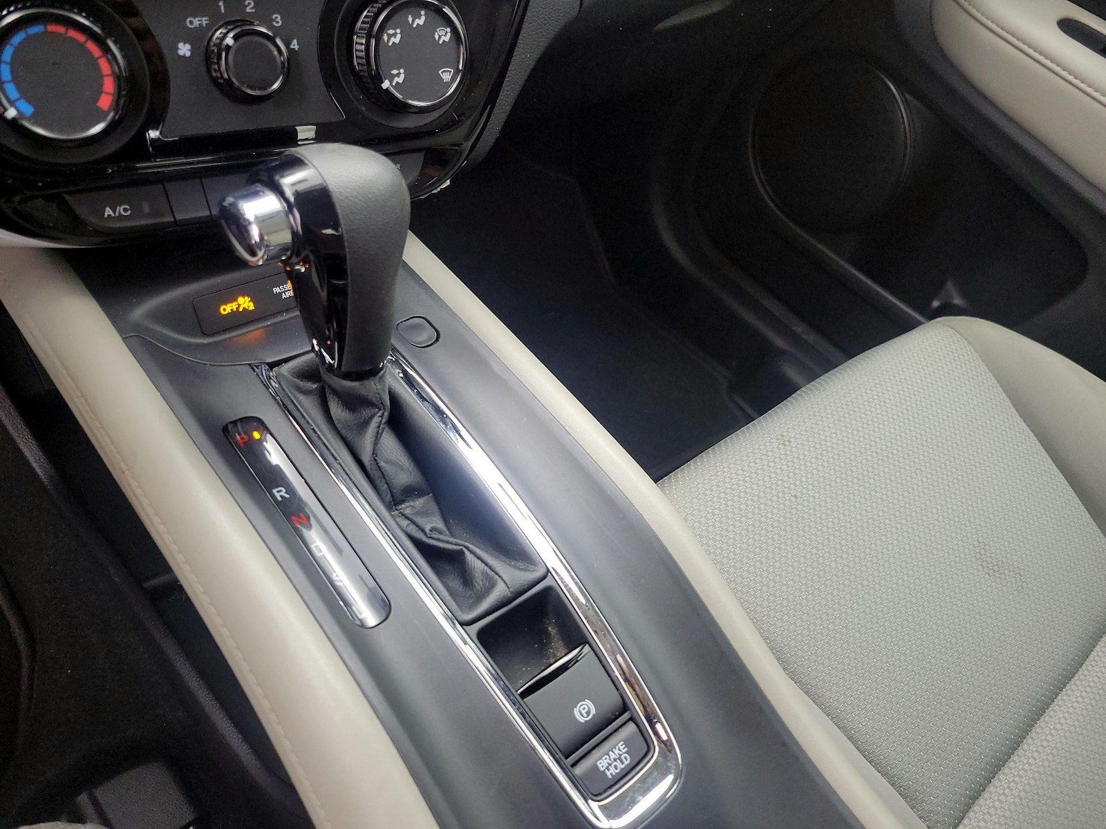 2019 Honda HR-V LX - Photo 18