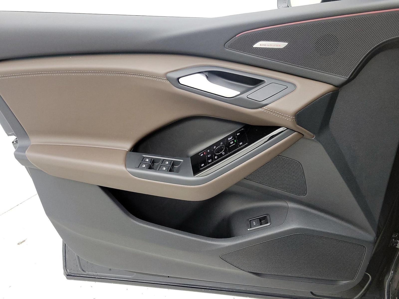 2025 Audi Q6 e-tron Prestige - Photo 13