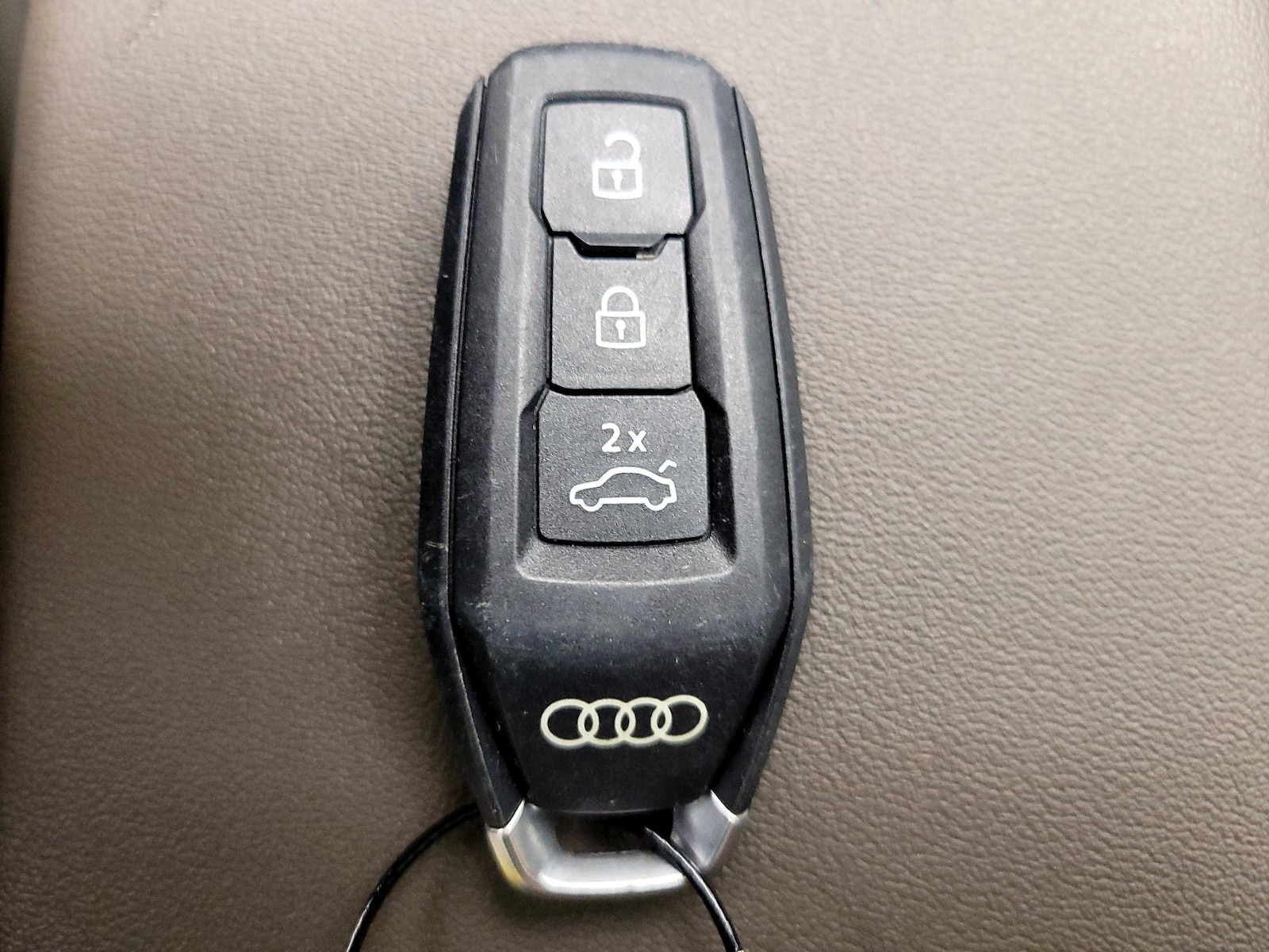 2025 Audi Q6 e-tron Prestige - Photo 24
