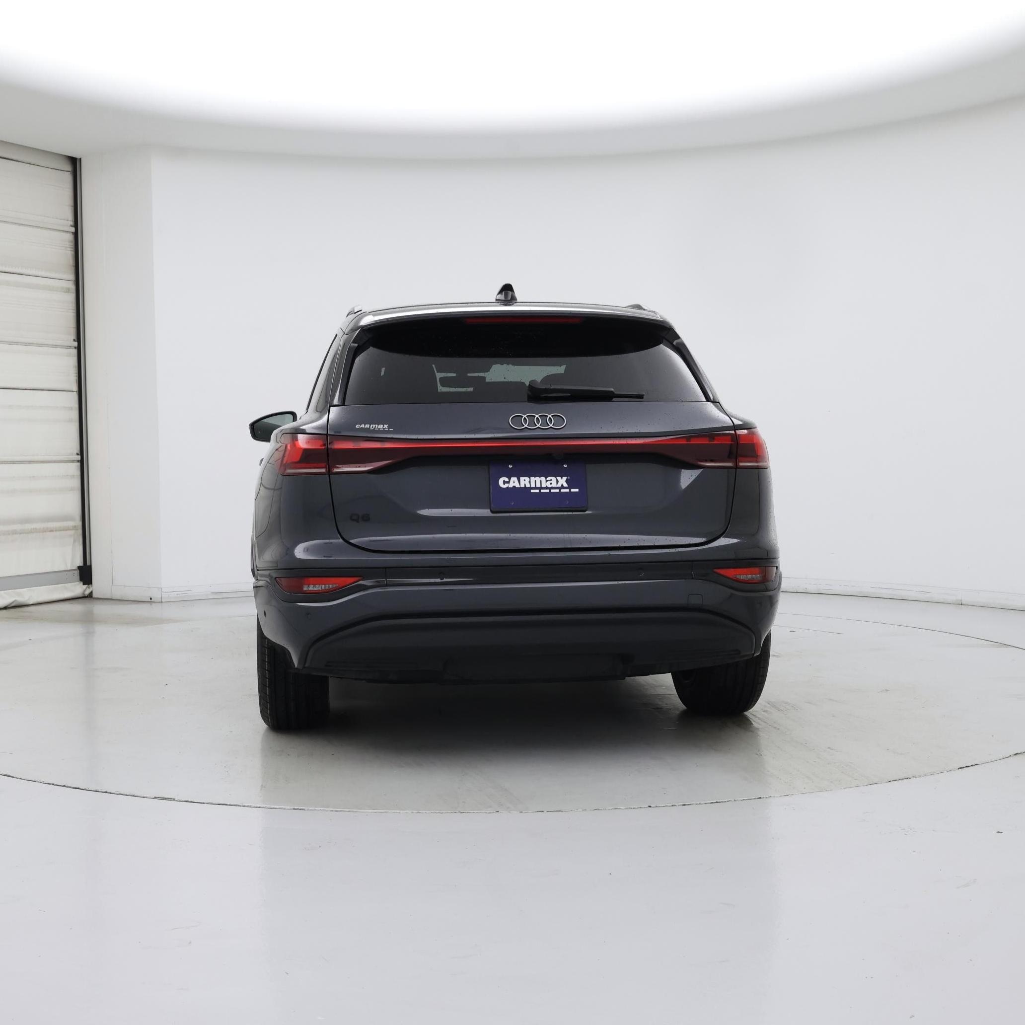 Thumbnail: 2025 Audi Q6 e-tron - 6