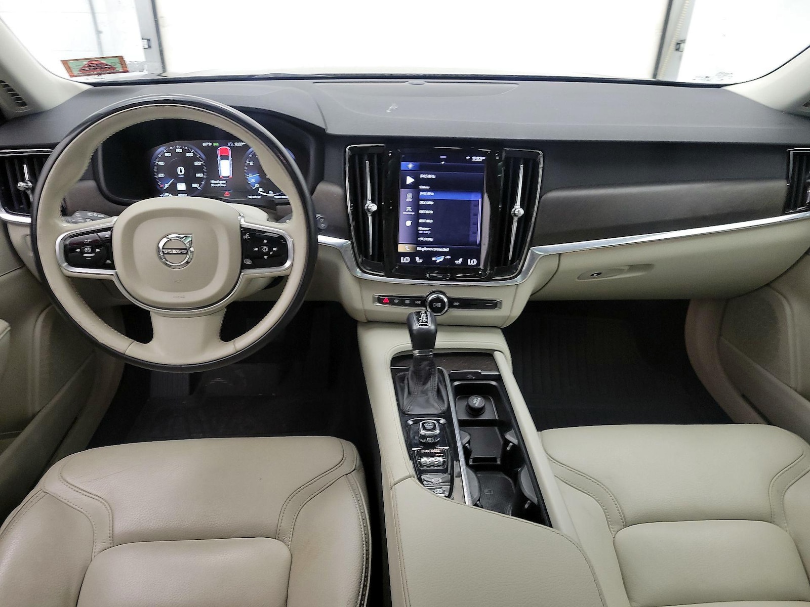 2018 Volvo V90 Cross Country - Photo 10