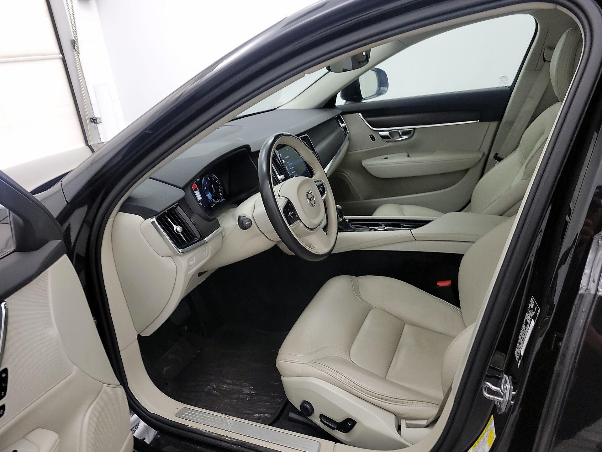 Thumbnail: 2018 Volvo V90 - 11