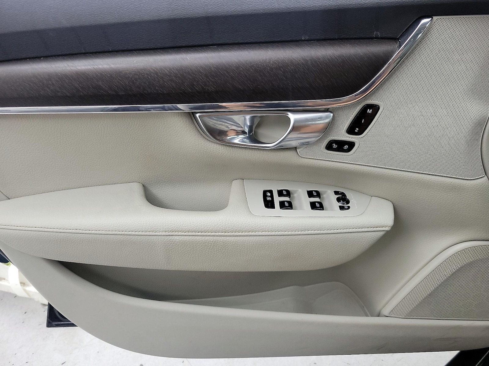 2018 Volvo V90 Cross Country - Photo 13