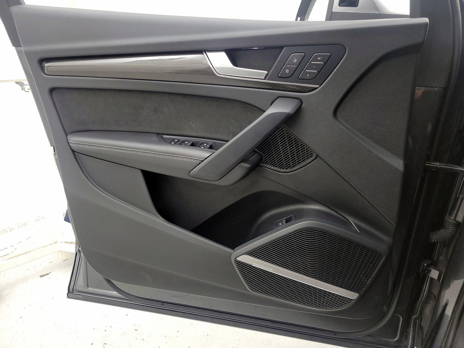 Thumbnail: 2021 Audi SQ5 - 12