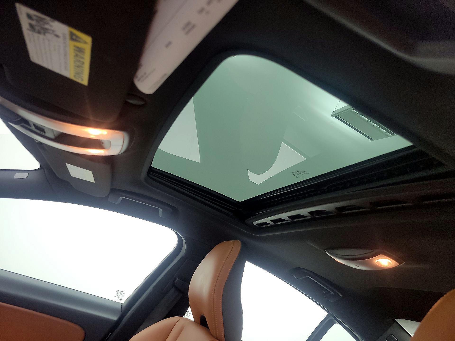 Thumbnail: 2015 Volvo S60 - 17