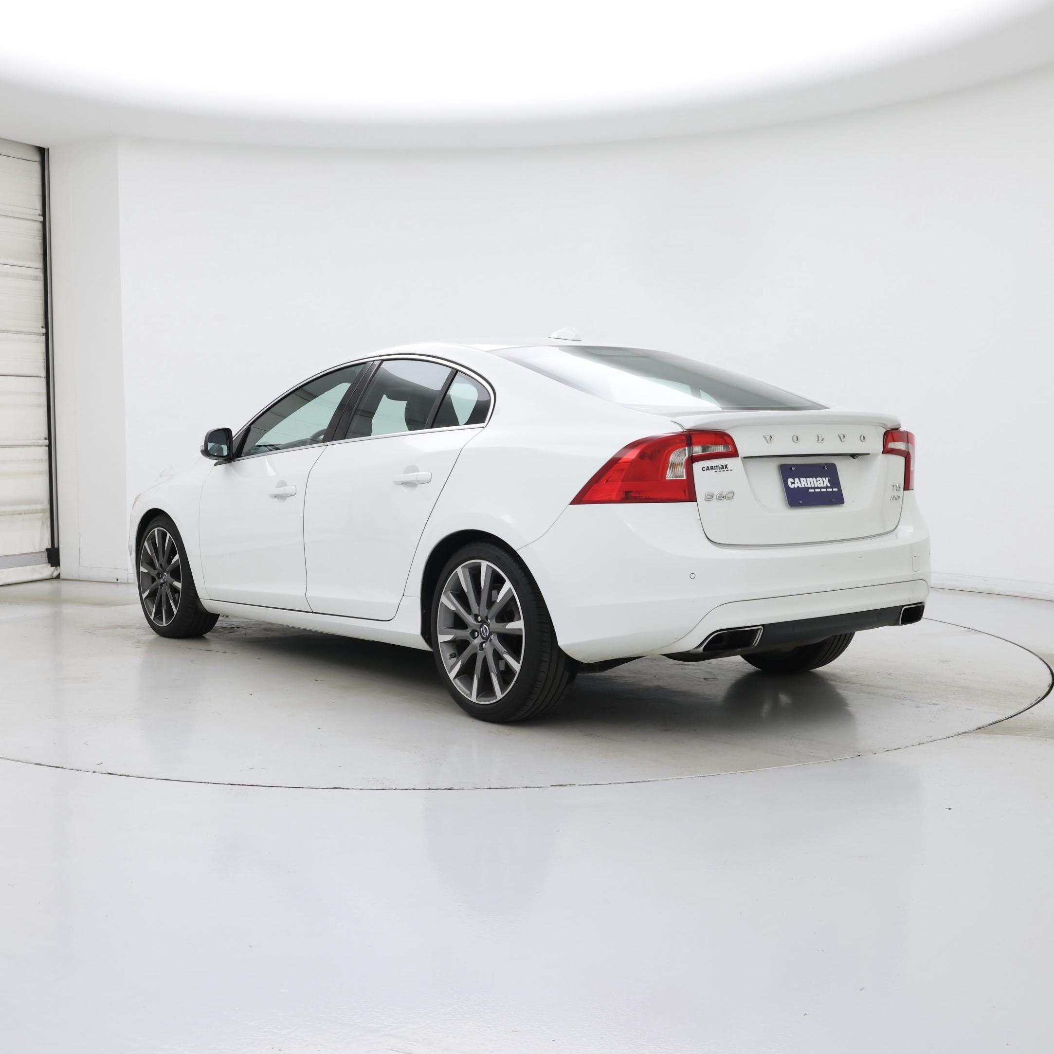 Thumbnail: 2015 Volvo S60 - 2