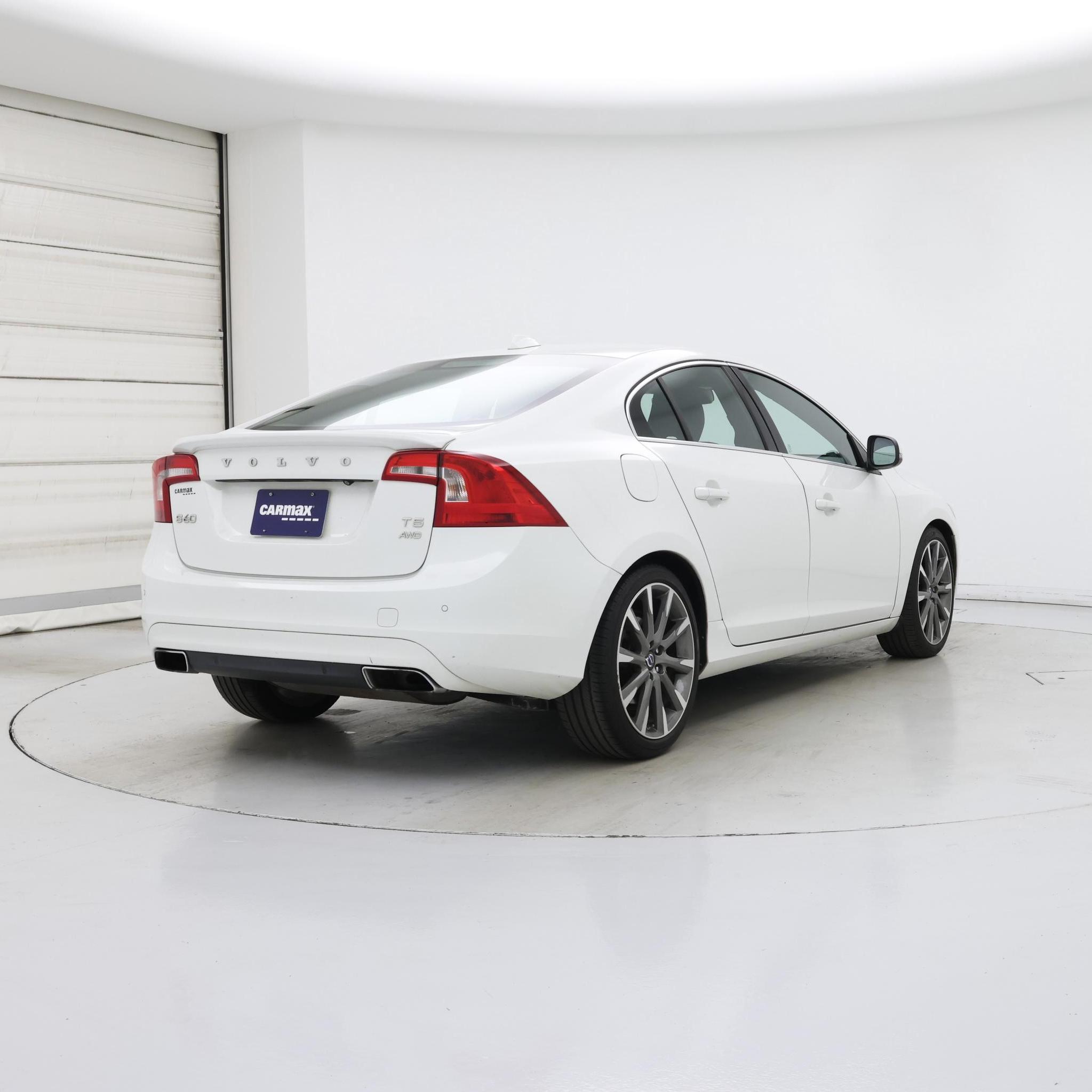 Thumbnail: 2015 Volvo S60 - 8
