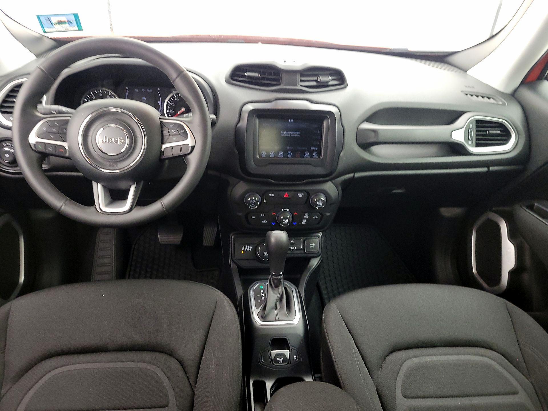 Thumbnail: 2018 Jeep Renegade - 9