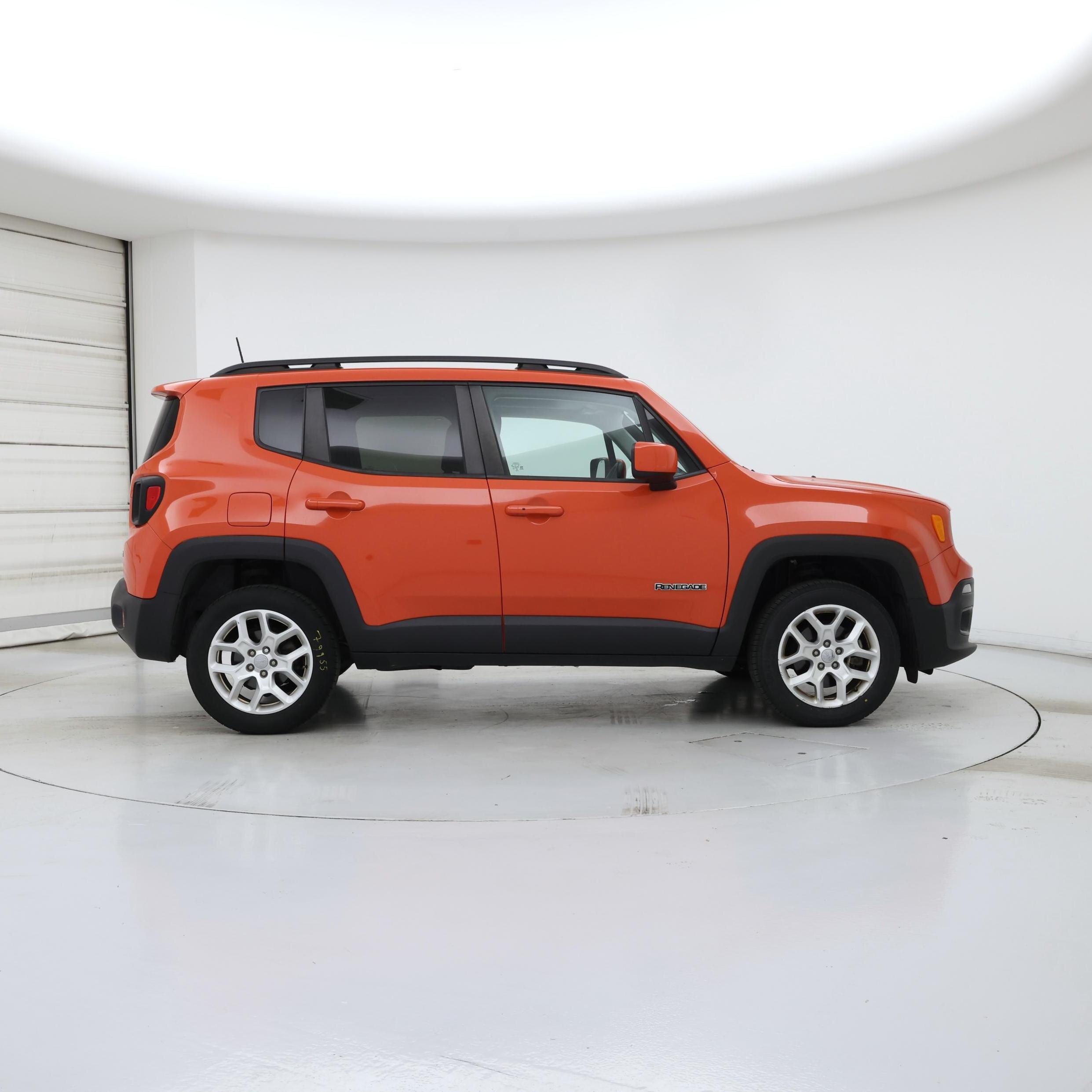 Thumbnail: 2018 Jeep Renegade - 7