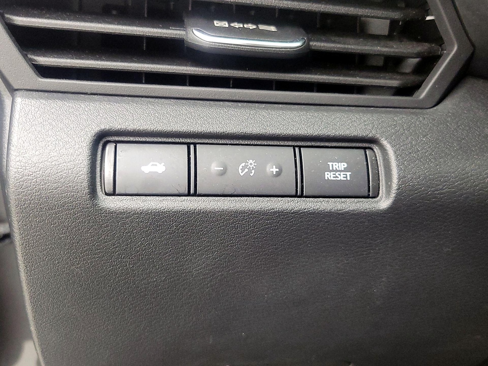 2022 Nissan Altima SV - Photo 14