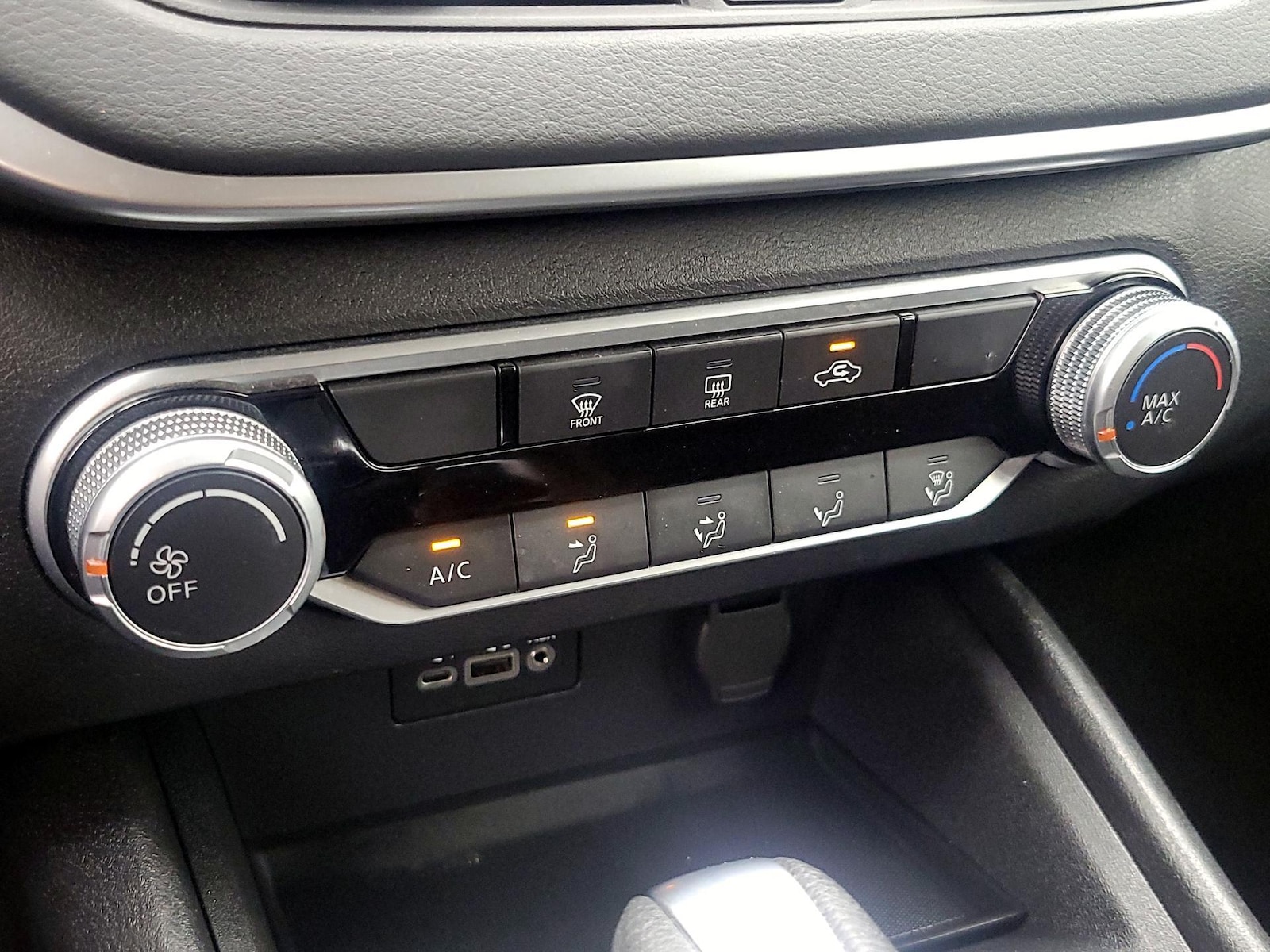 2022 Nissan Altima SV - Photo 17