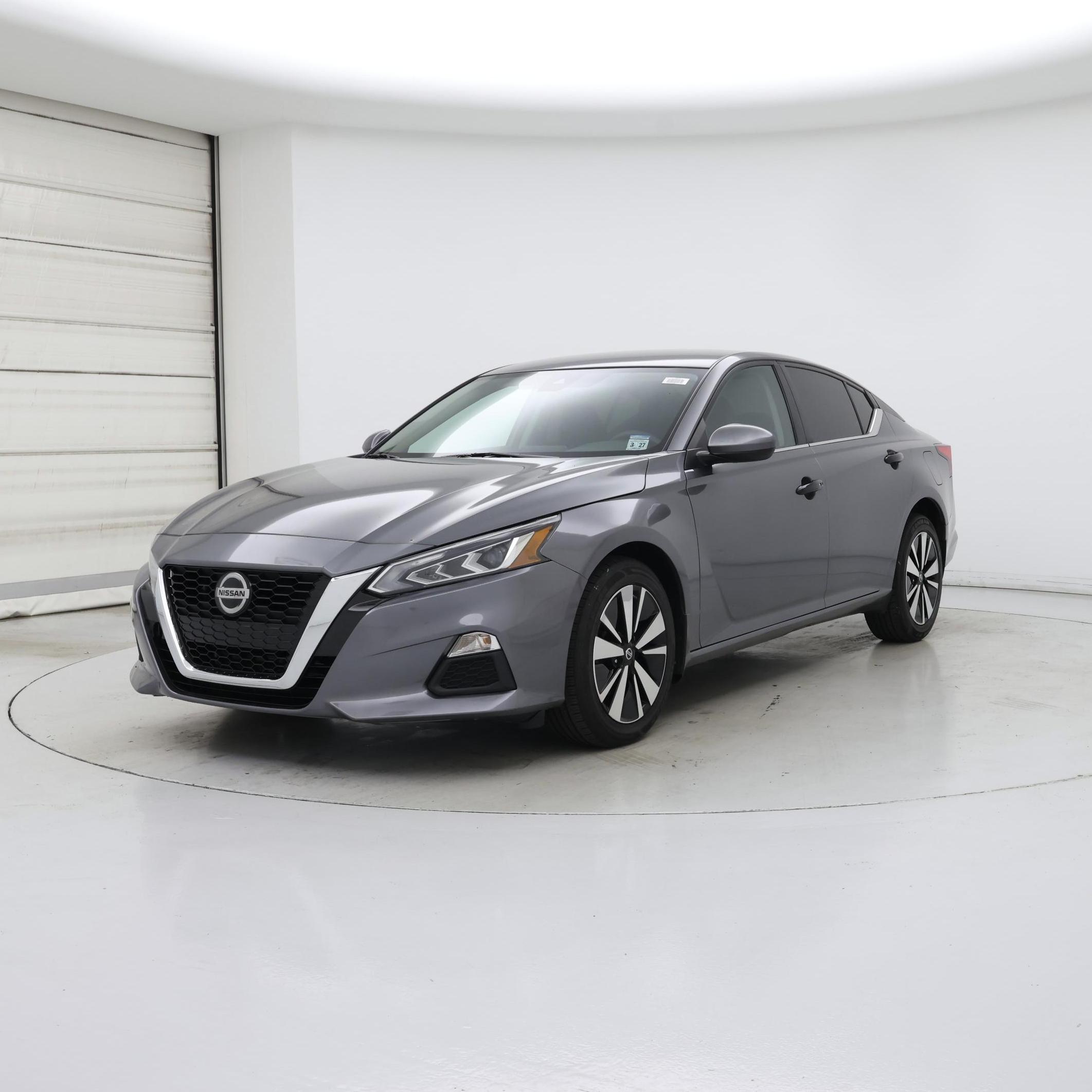 Thumbnail: 2022 Nissan Altima - 4