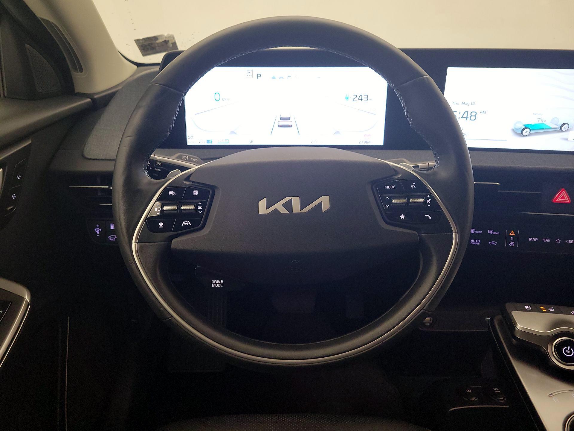 Thumbnail: 2023 Kia EV6 - 10