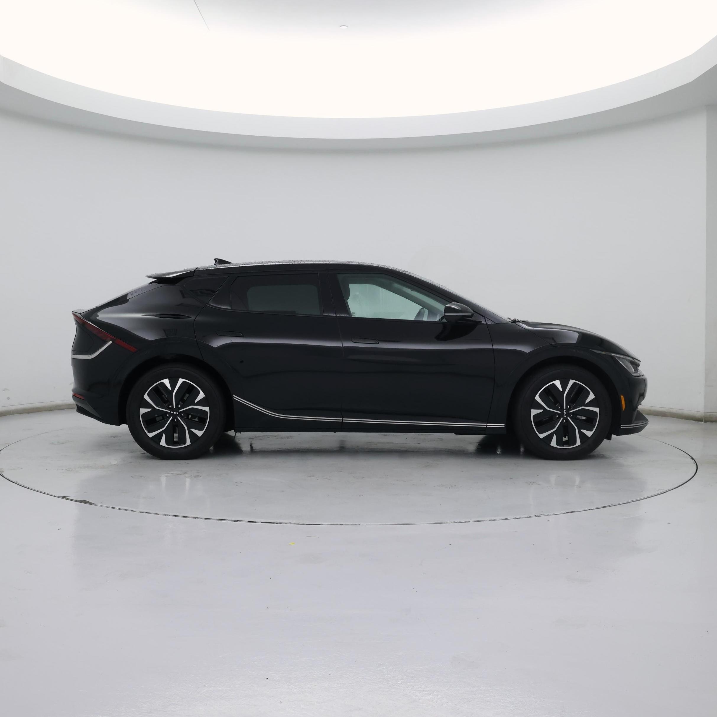 Thumbnail: 2023 Kia EV6 - 7
