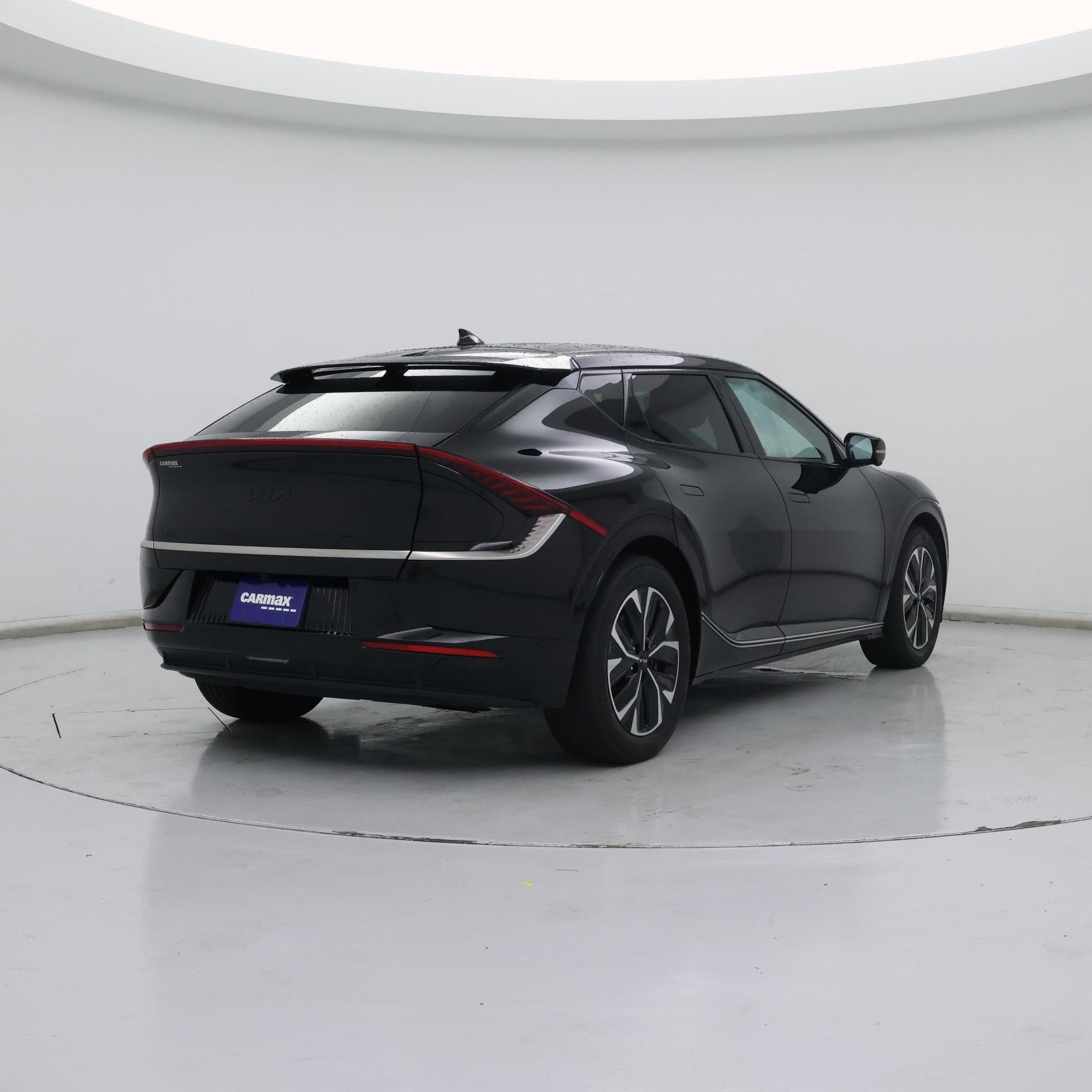 Thumbnail: 2023 Kia EV6 - 8