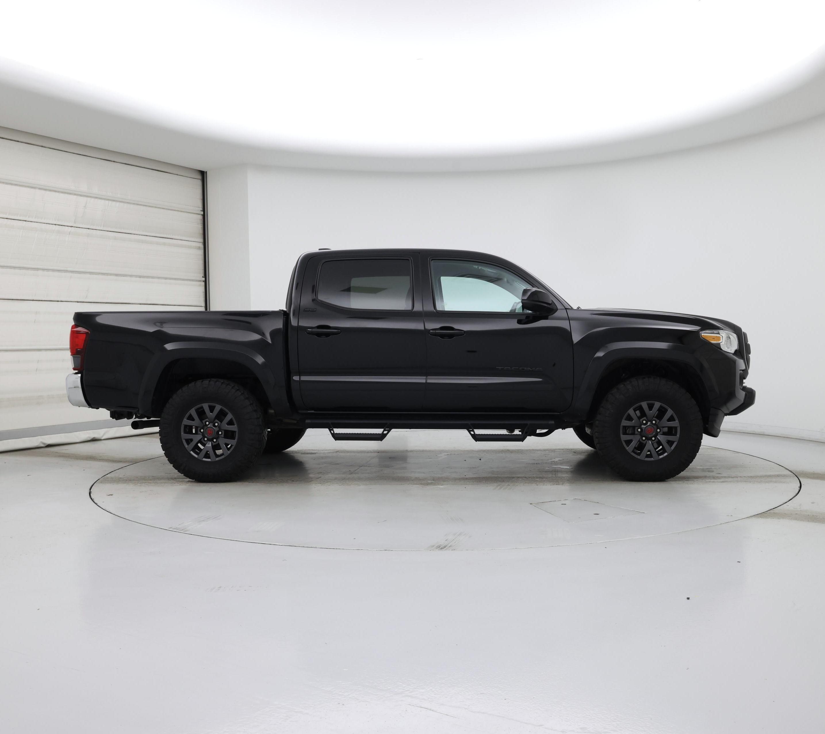 Thumbnail: 2023 Toyota Tacoma - 7