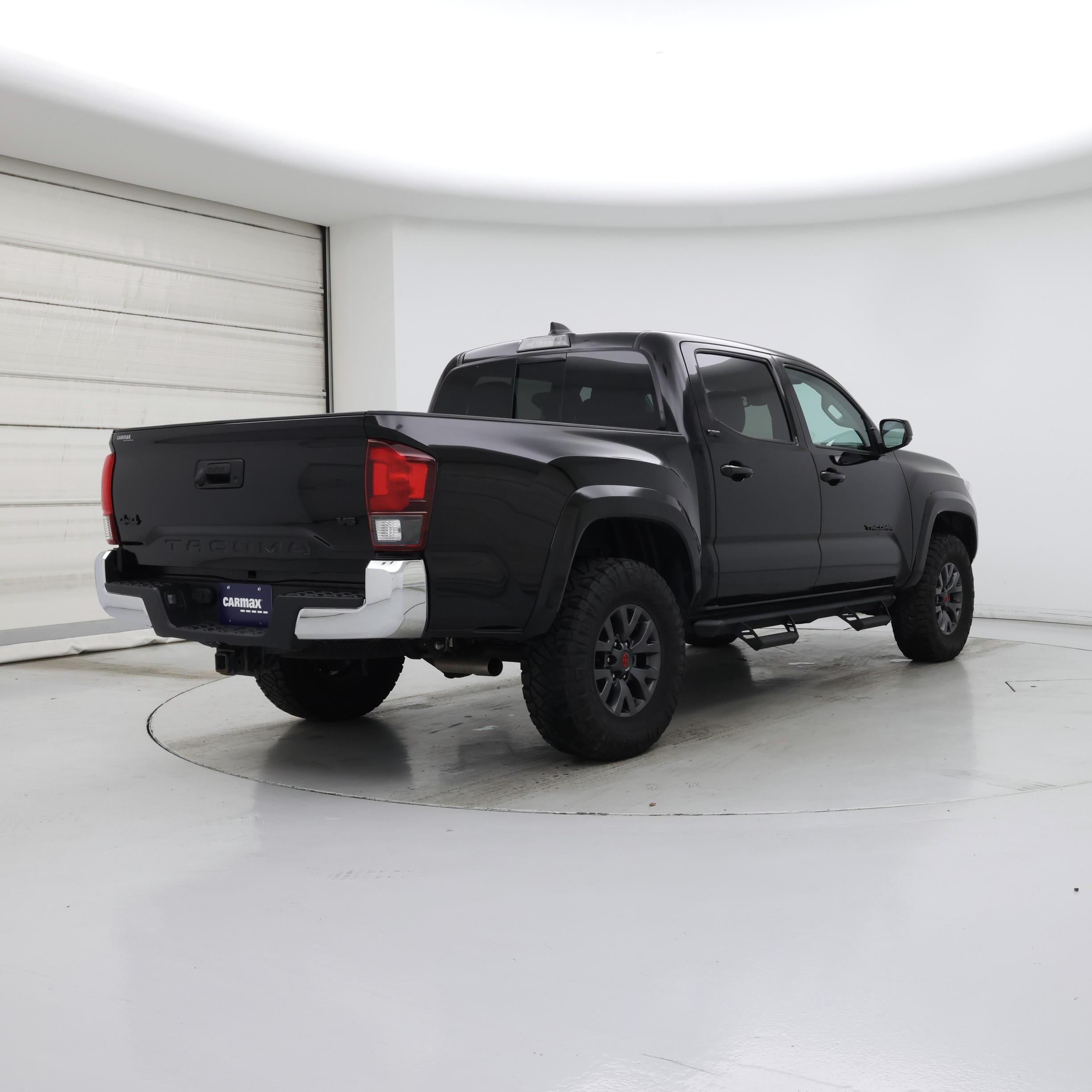 Thumbnail: 2023 Toyota Tacoma - 8
