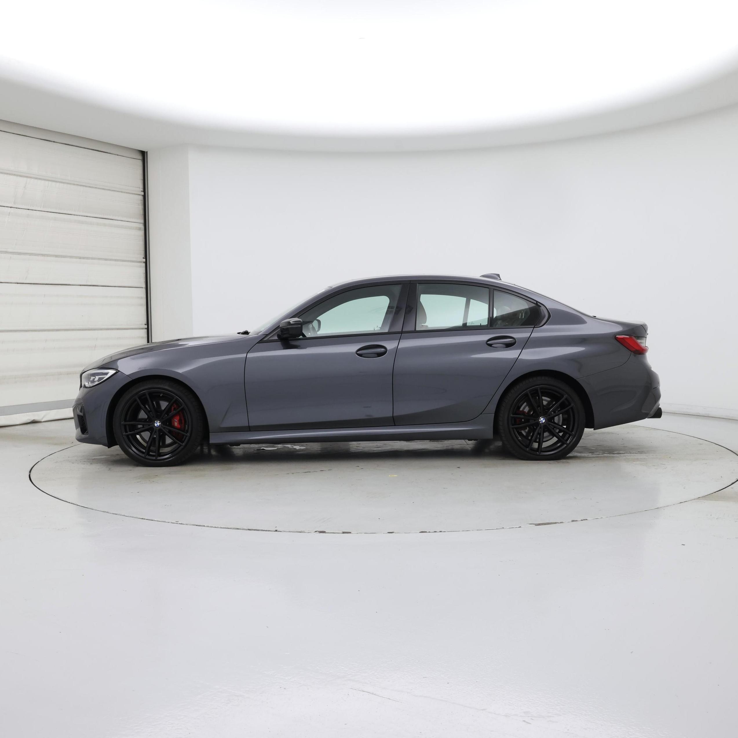 Thumbnail: 2021 BMW 3 Series - 3